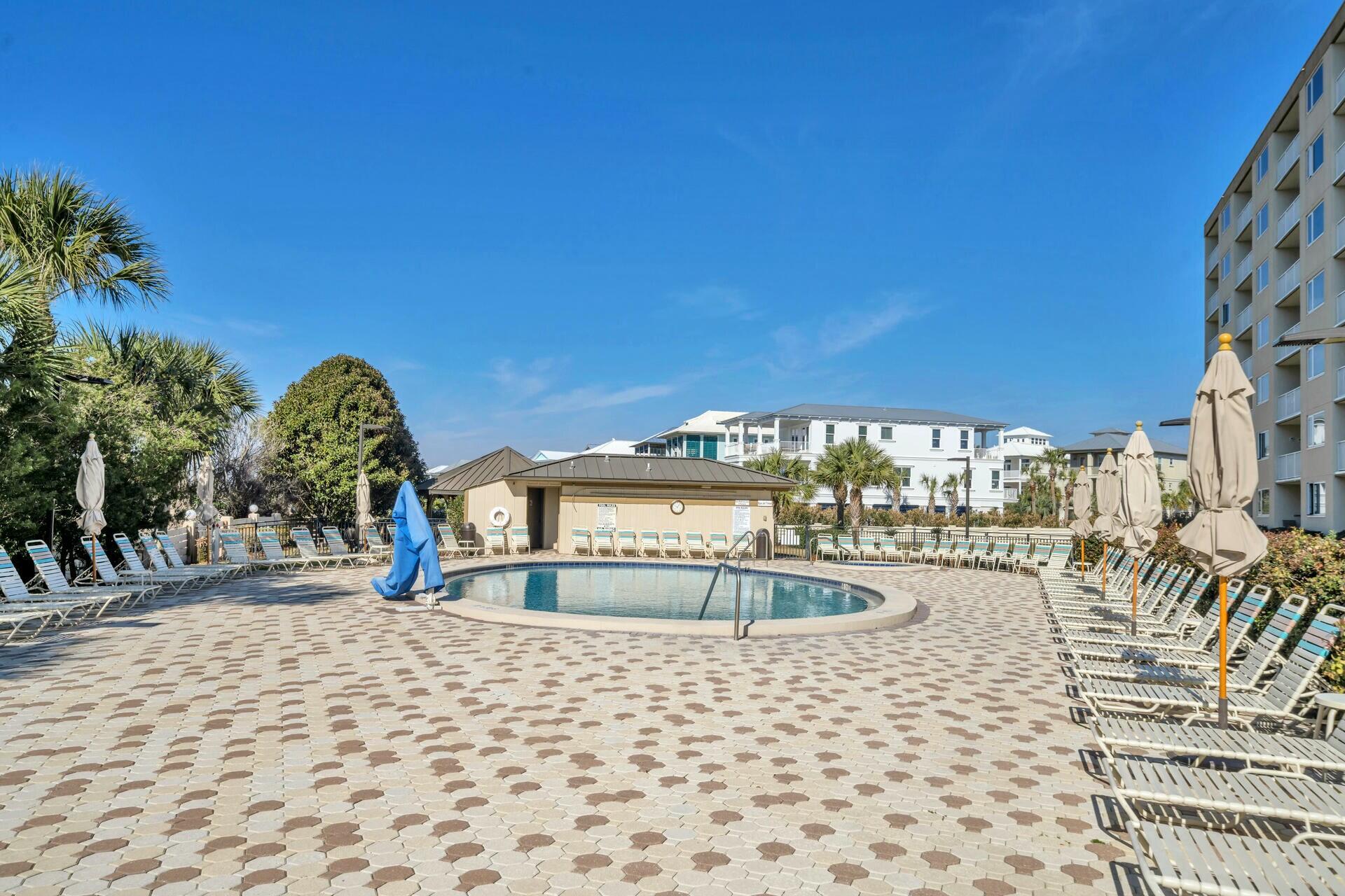 Islander unit 715 - Residential
