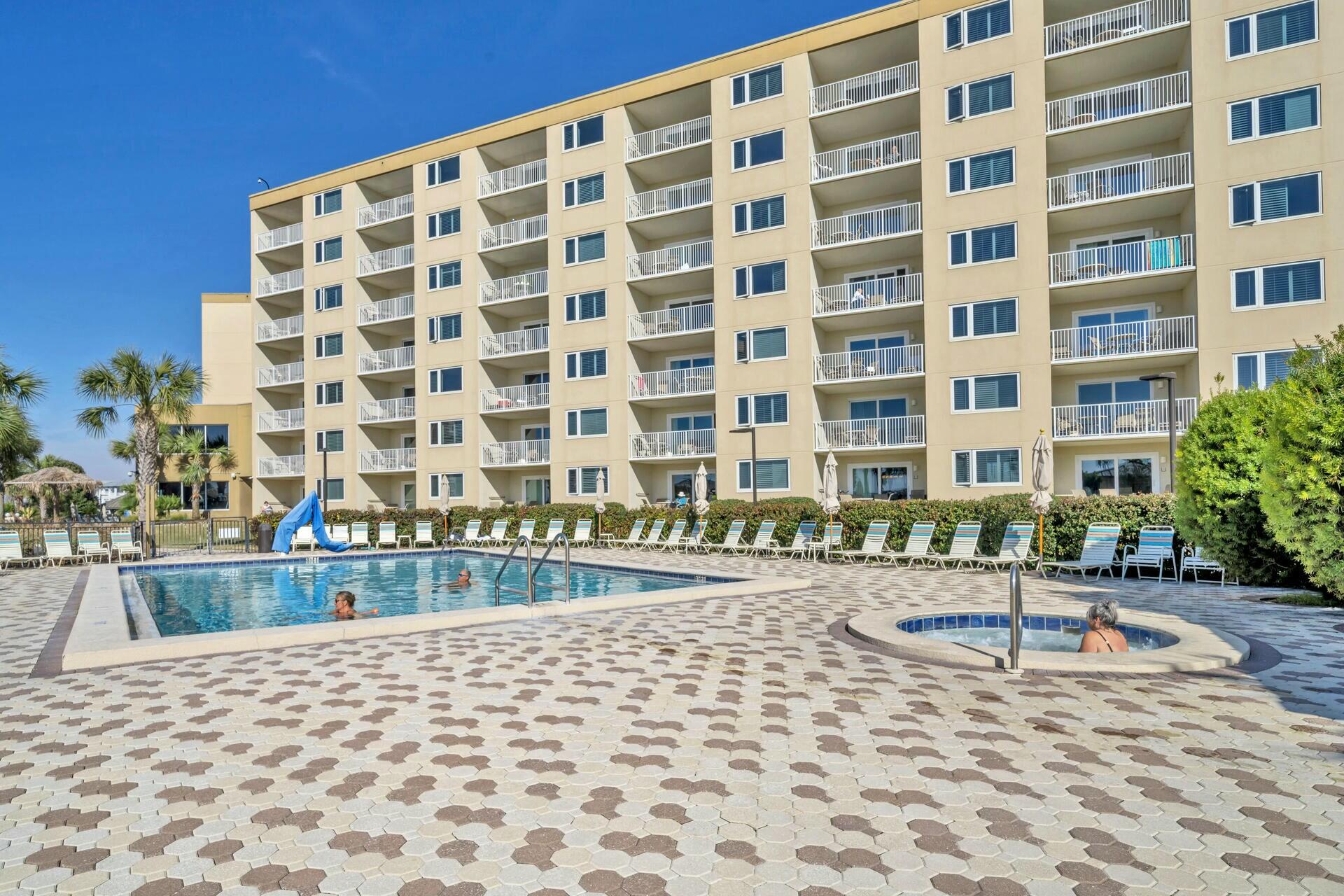Islander unit 715 - Residential