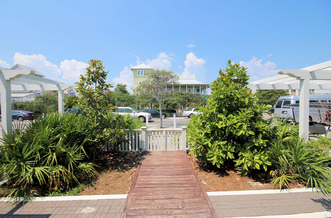 SEASIDE 11 - Residential