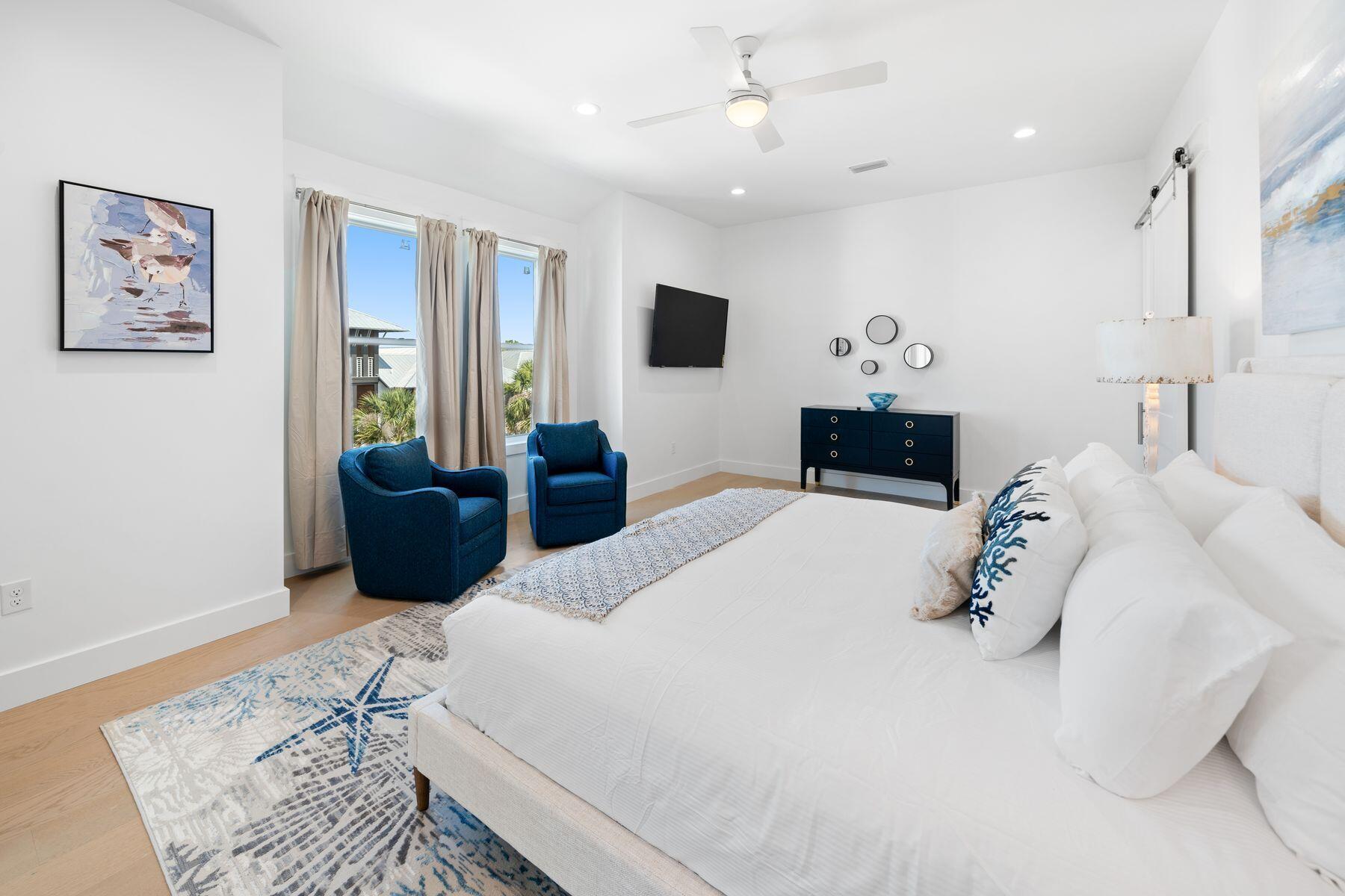 Woodward Dr - Residential