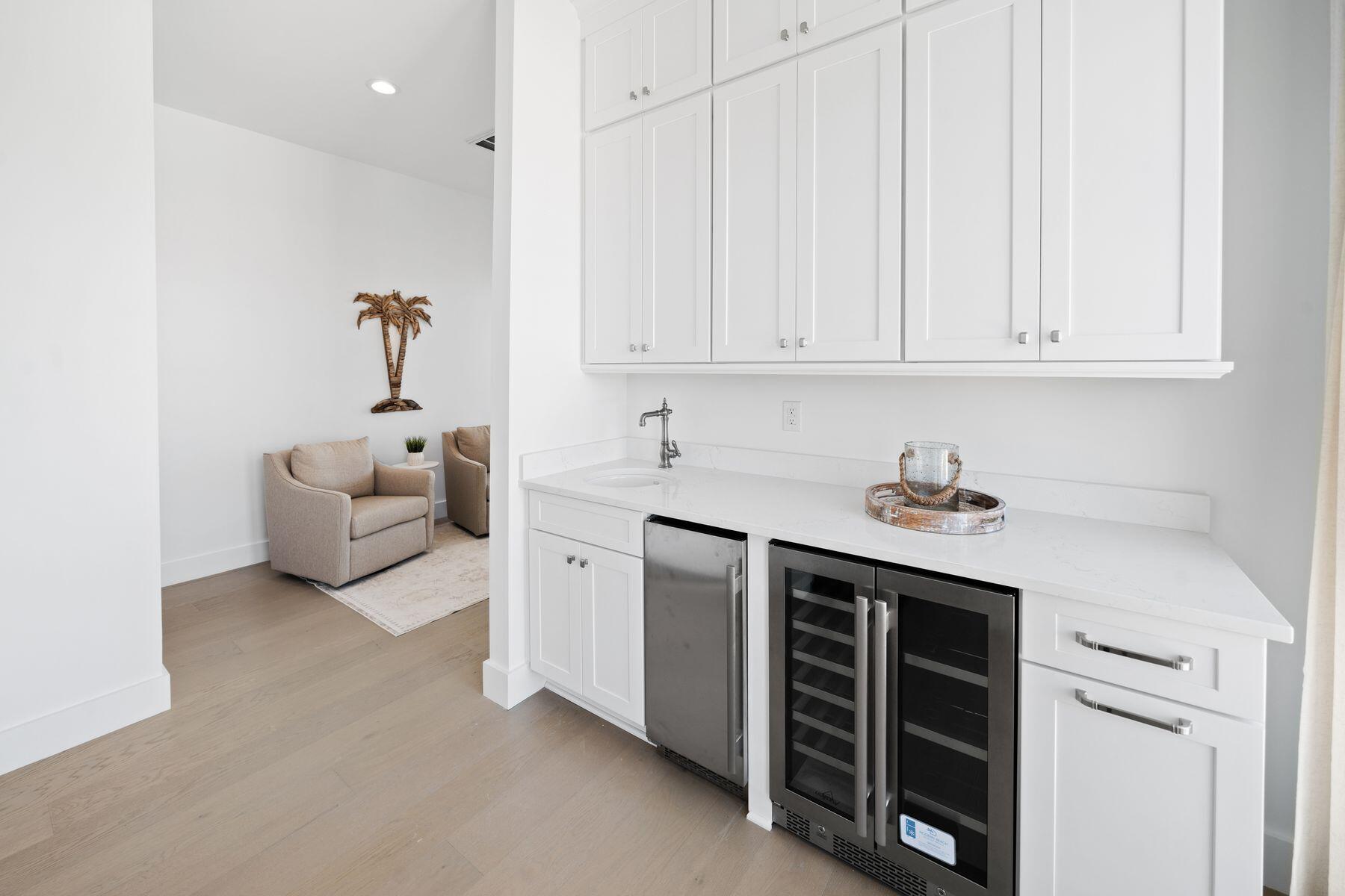 Woodward Dr - Residential