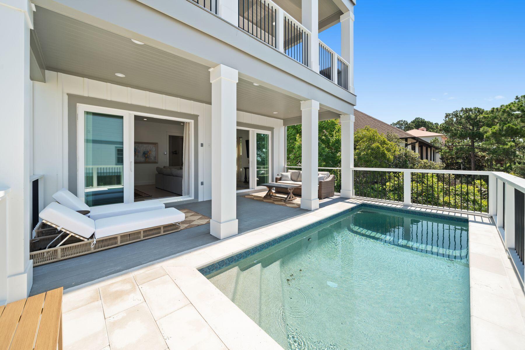 Woodward Dr - Residential
