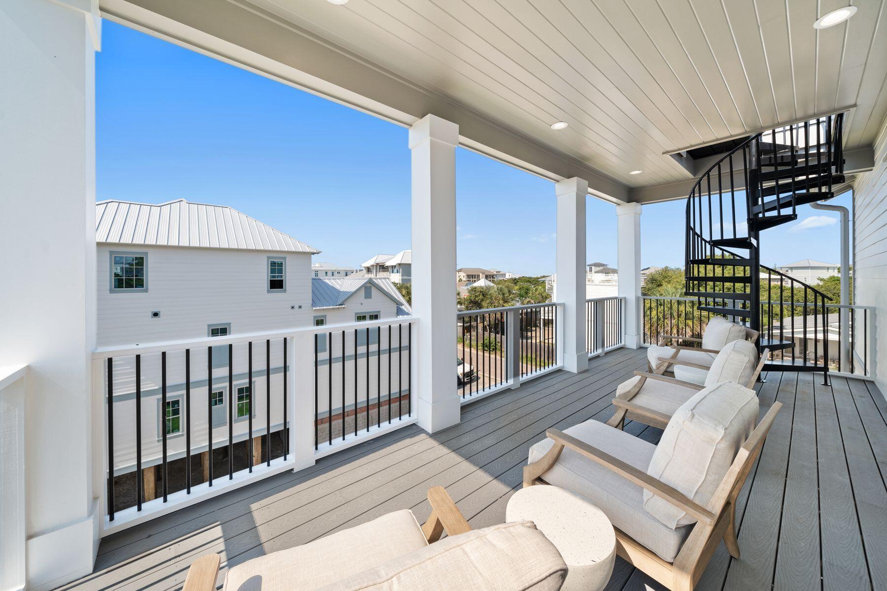 Woodward Dr - Residential
