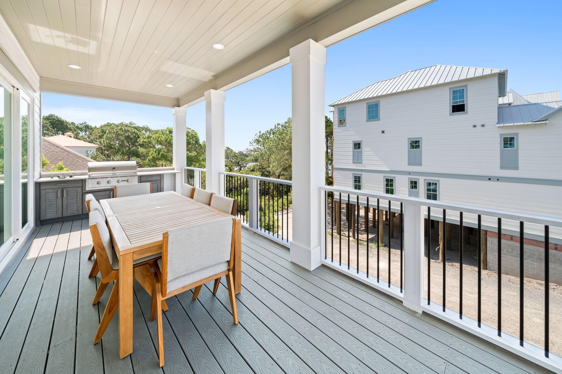 Woodward Dr - Residential