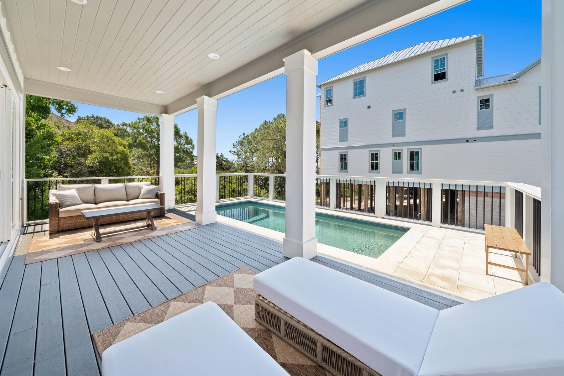 Woodward Dr - Residential
