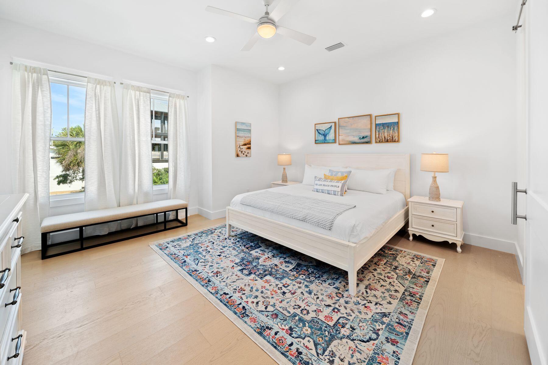 Woodward Dr - Residential