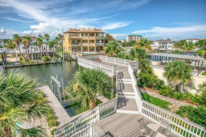 HOLIDAY ISLE - Residential