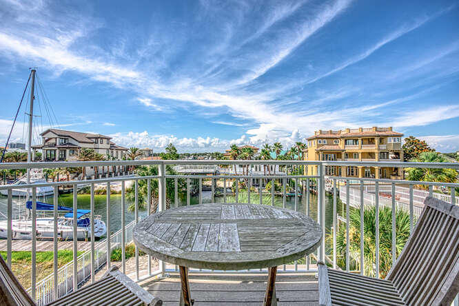 HOLIDAY ISLE - Residential