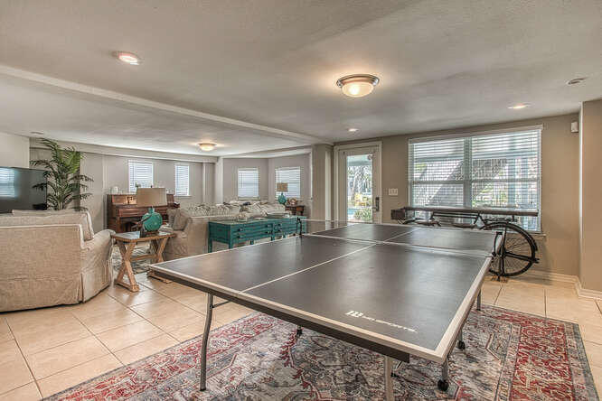 HOLIDAY ISLE - Residential