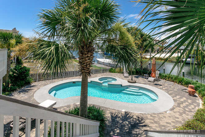 HOLIDAY ISLE - Residential