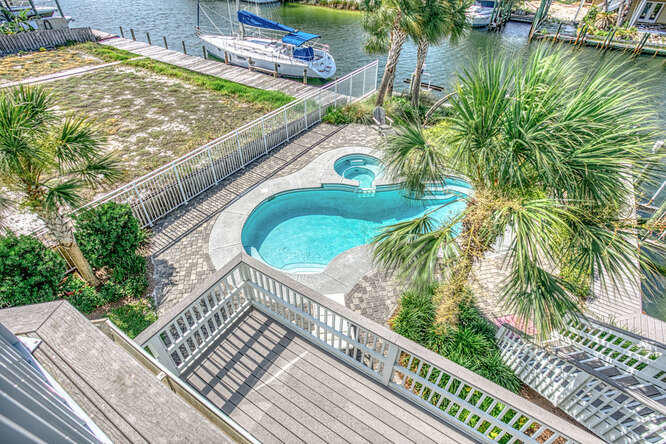 HOLIDAY ISLE - Residential