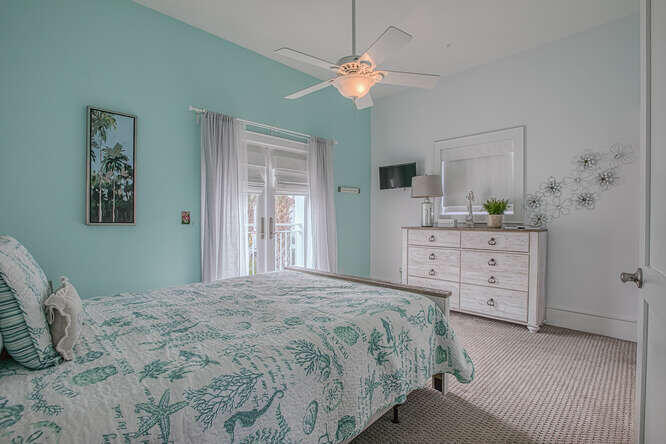 HOLIDAY ISLE - Residential