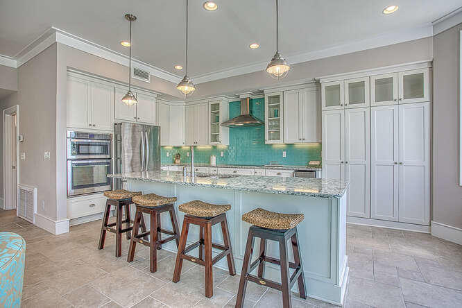 HOLIDAY ISLE - Residential