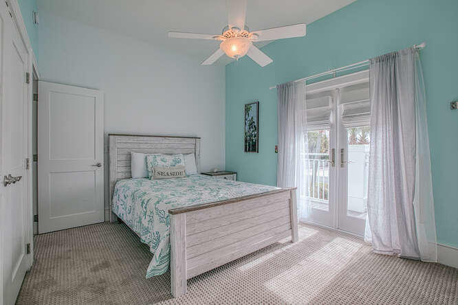 HOLIDAY ISLE - Residential