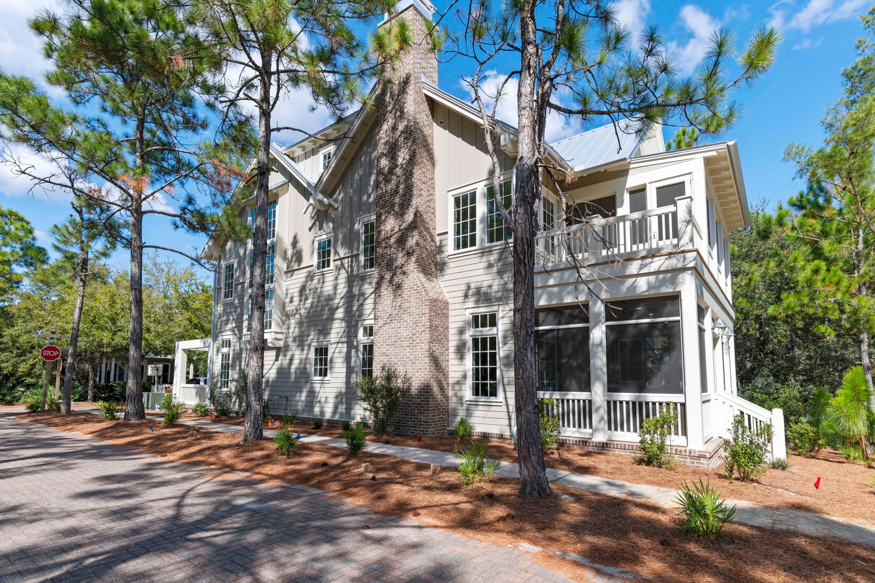 FOREST LAKES - Residential