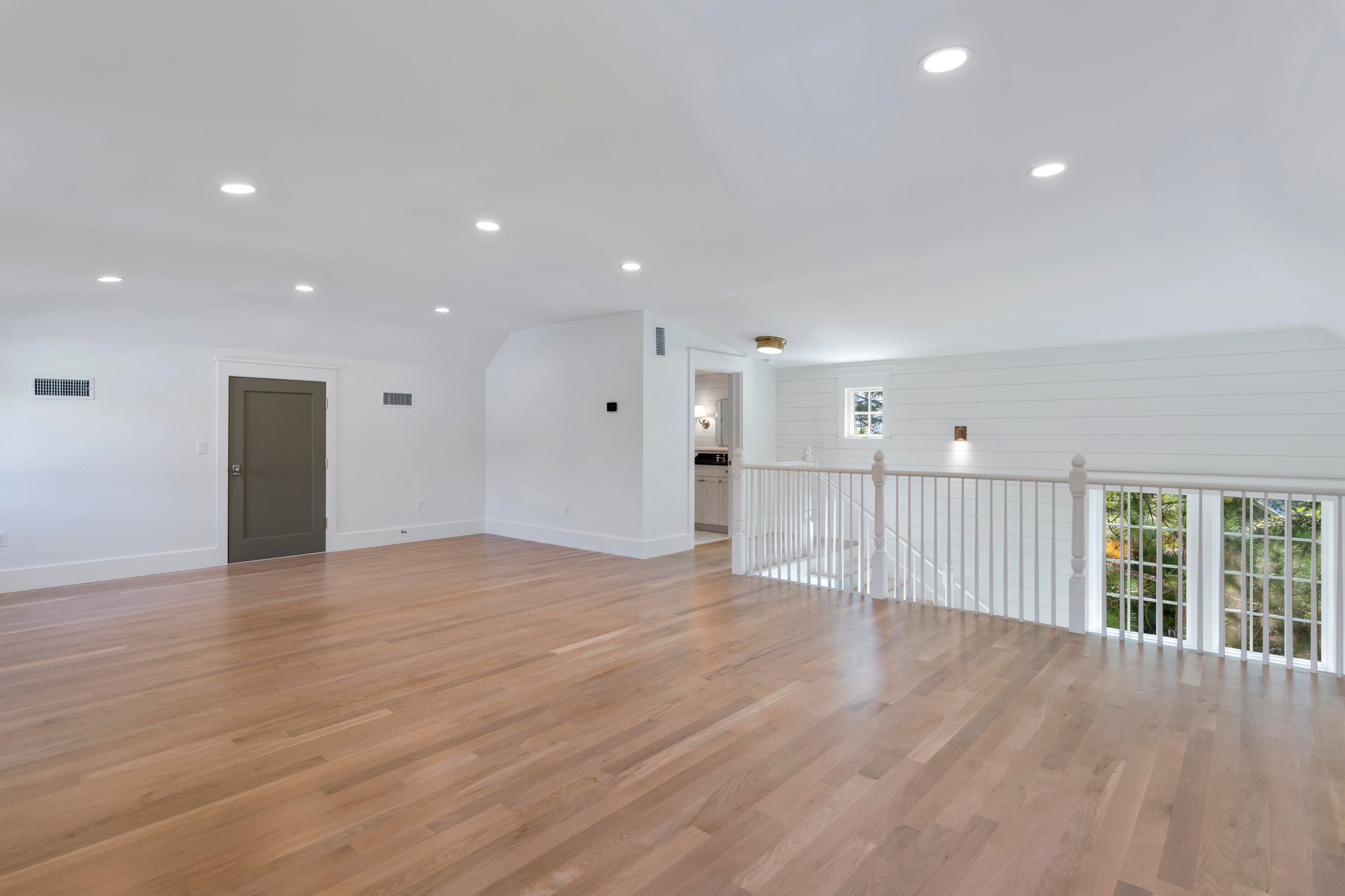 FOREST LAKES - Residential