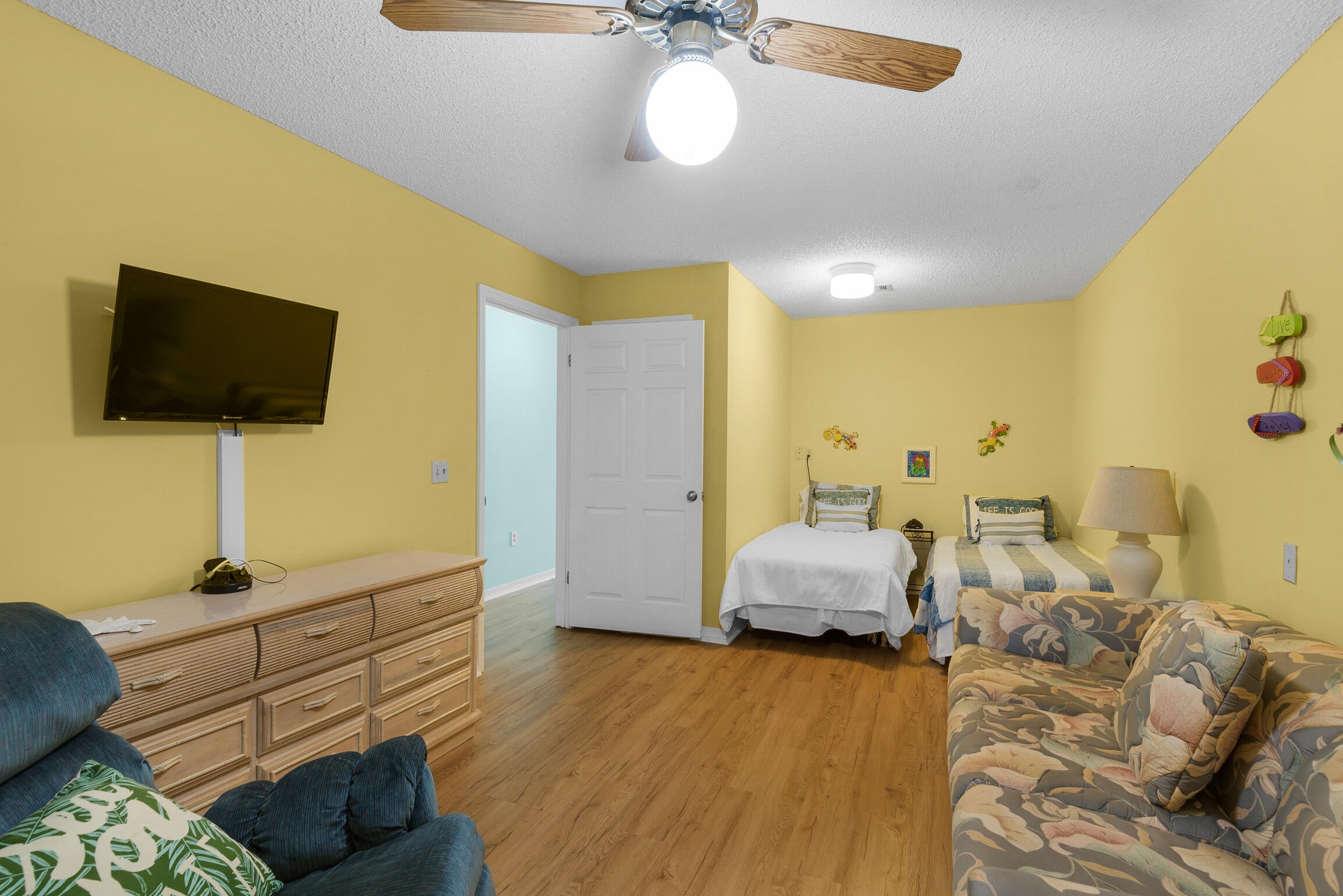 Fair Oaks Condominiums - Residential