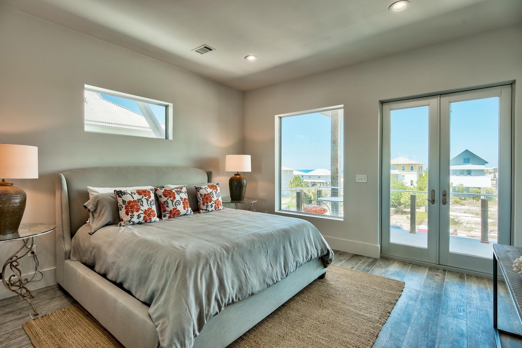 GRAYTON BEACH - Residential