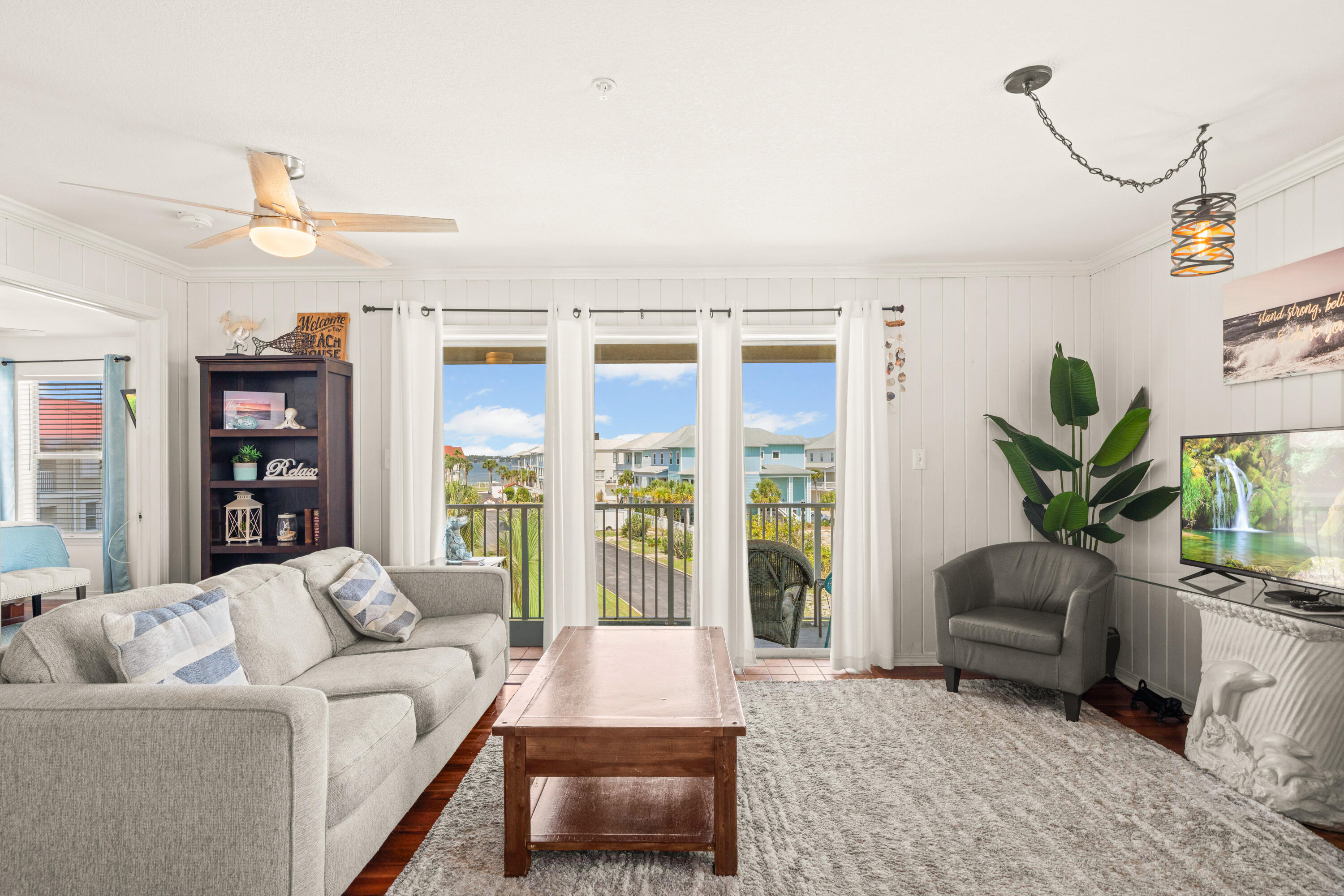 SUNSET HARBOUR VILLAS CONDO - Residential