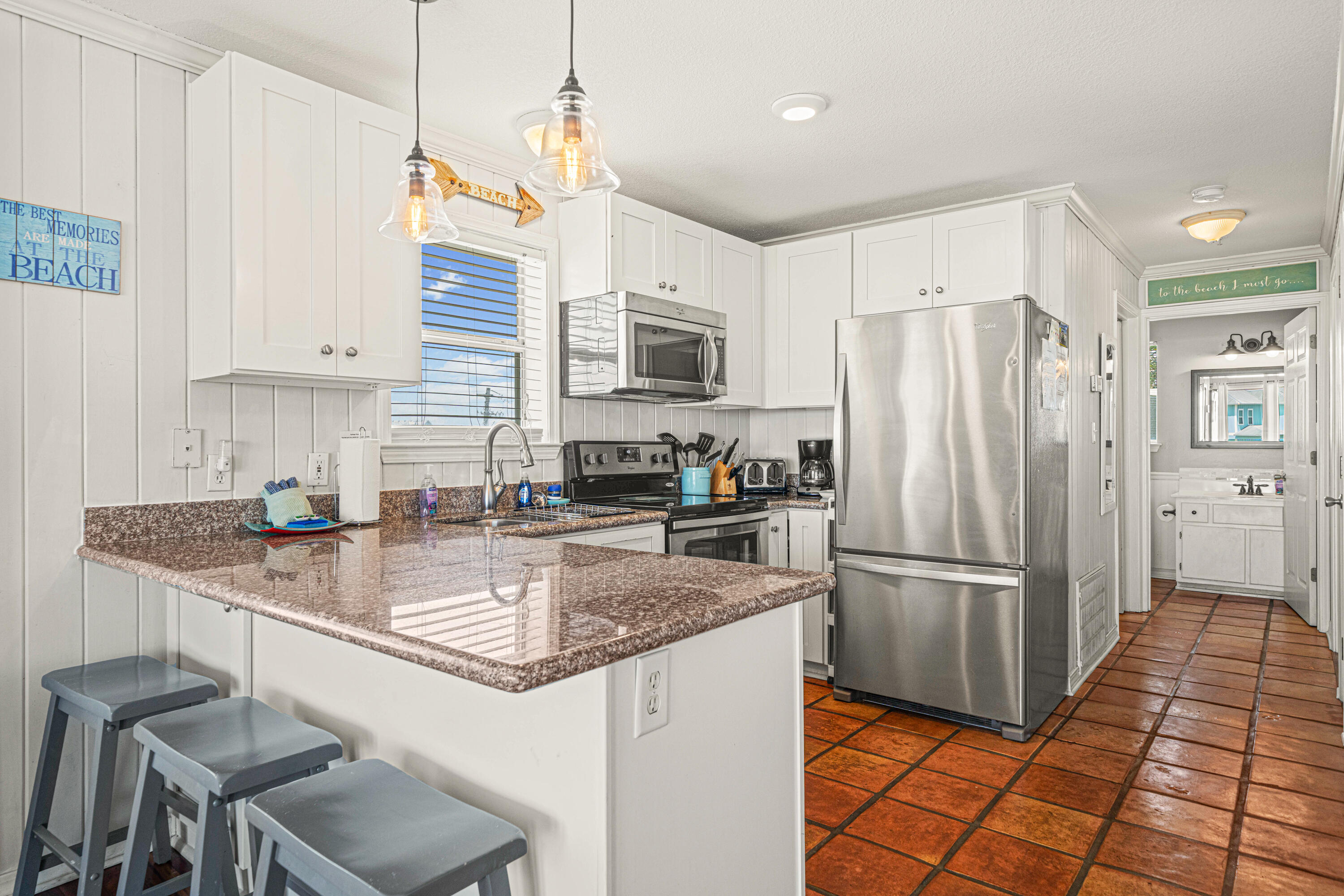 SUNSET HARBOUR VILLAS CONDO - Residential