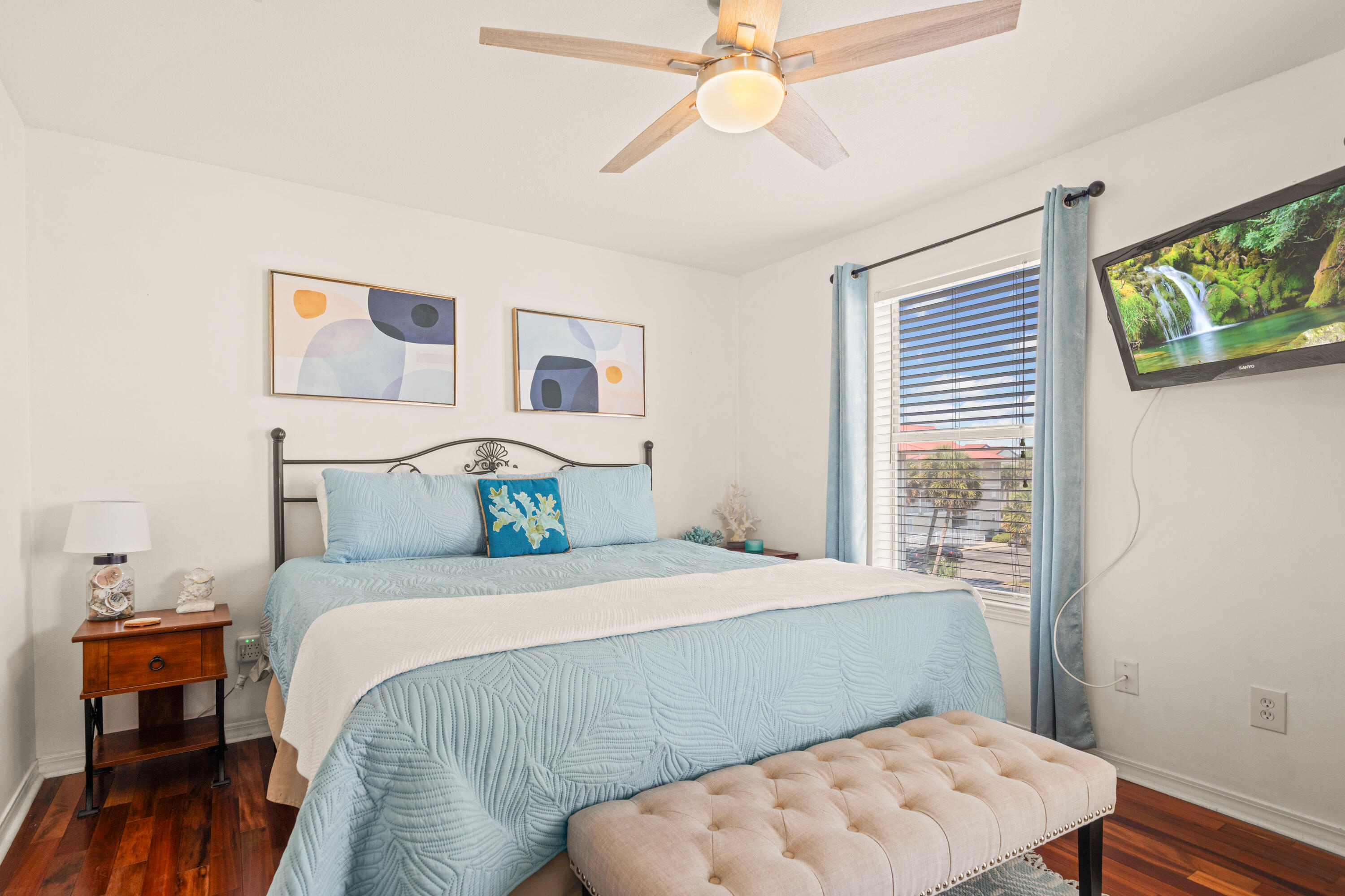 SUNSET HARBOUR VILLAS CONDO - Residential
