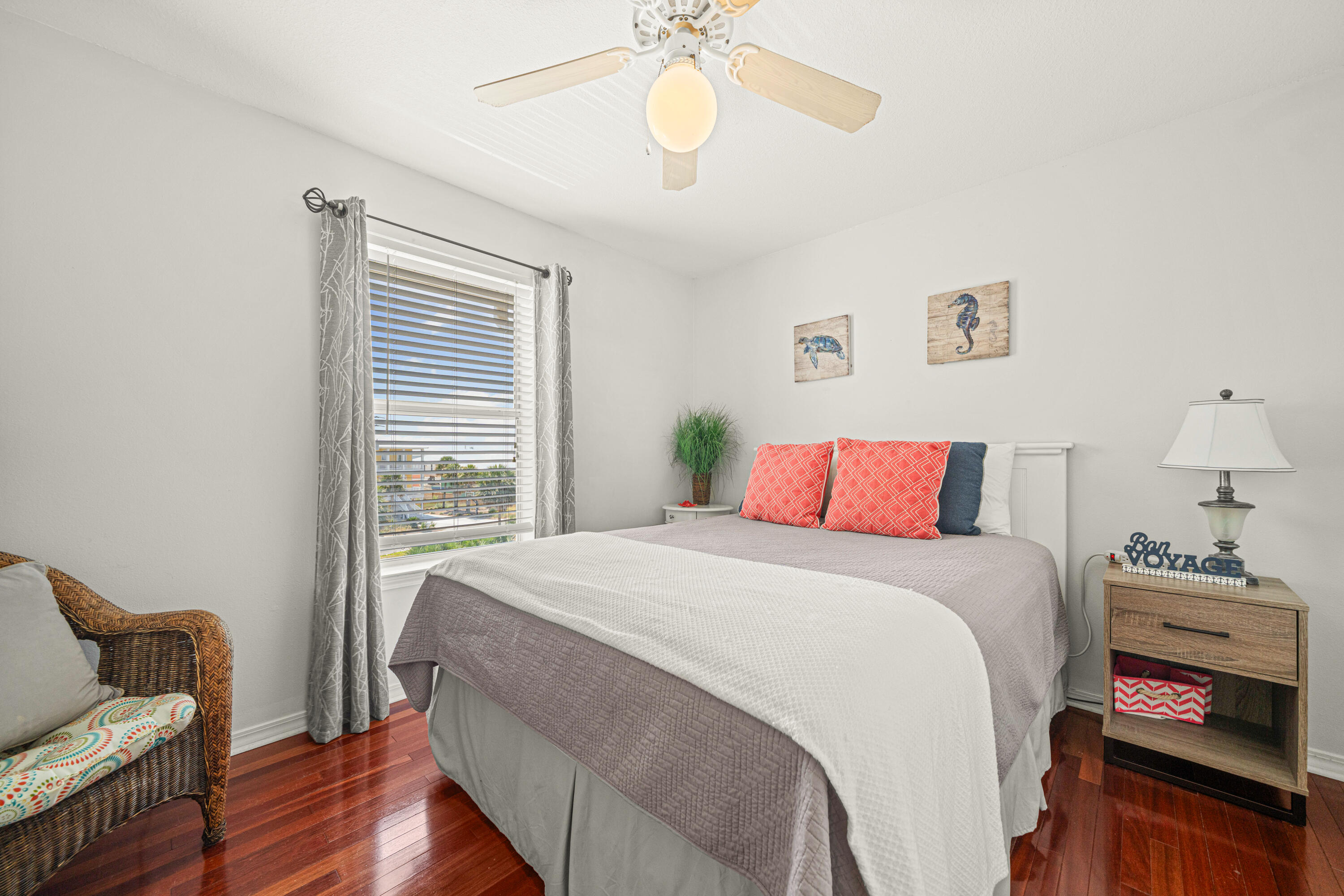 SUNSET HARBOUR VILLAS CONDO - Residential