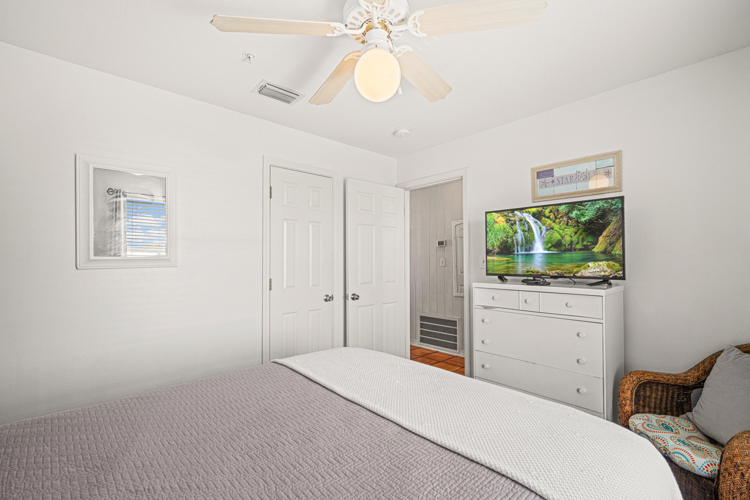 SUNSET HARBOUR VILLAS CONDO - Residential