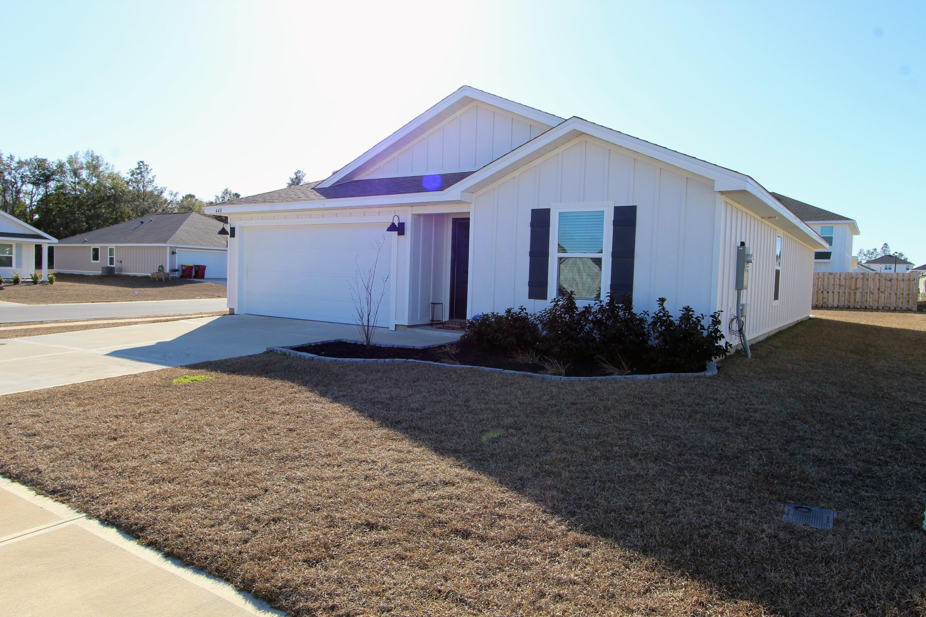 SHOAL RIVER LANDING PHASE 3A - Residential Lease