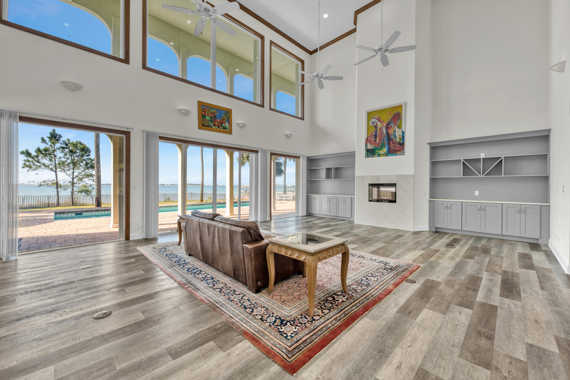 FOREST SHORES - Residential