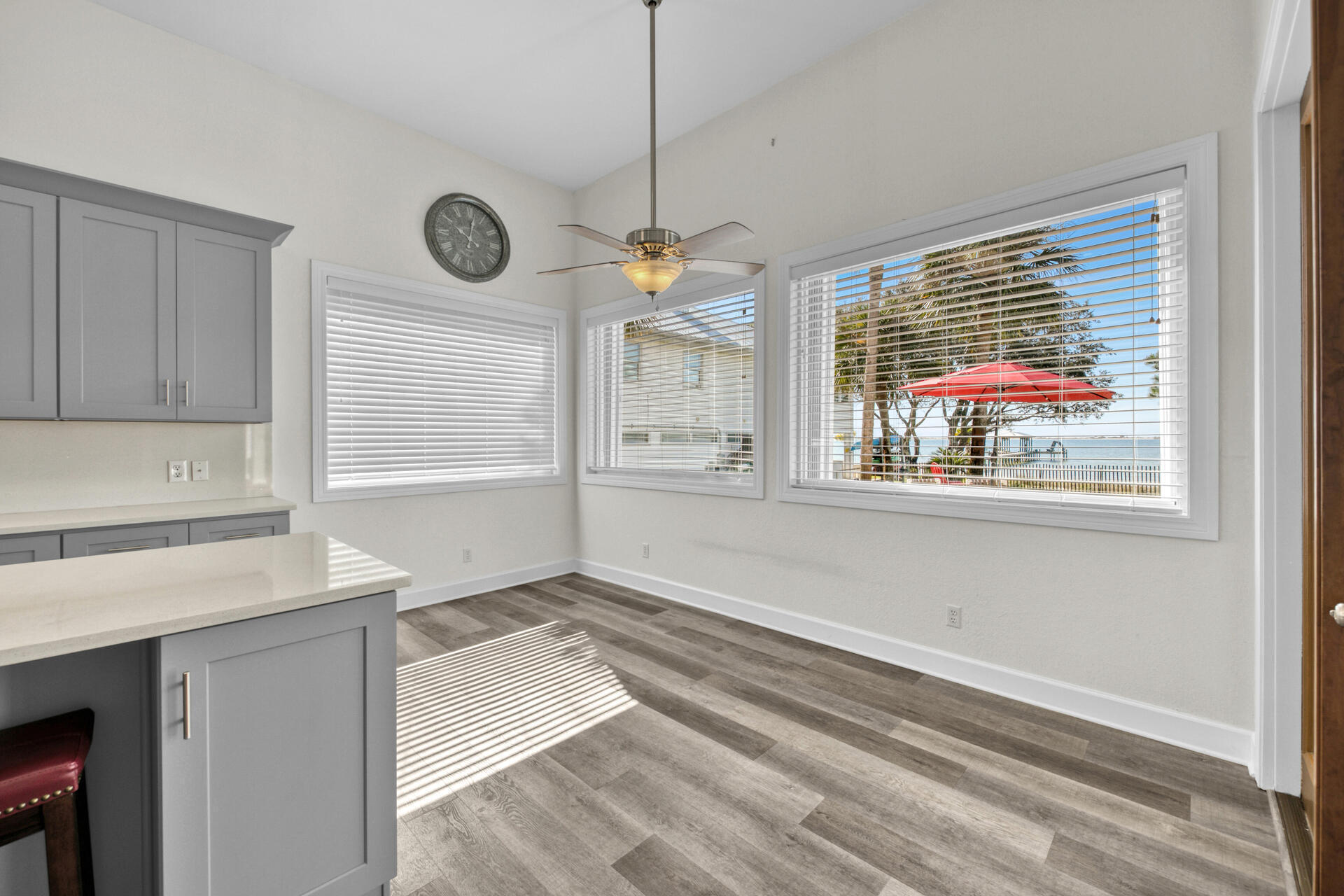 FOREST SHORES - Residential
