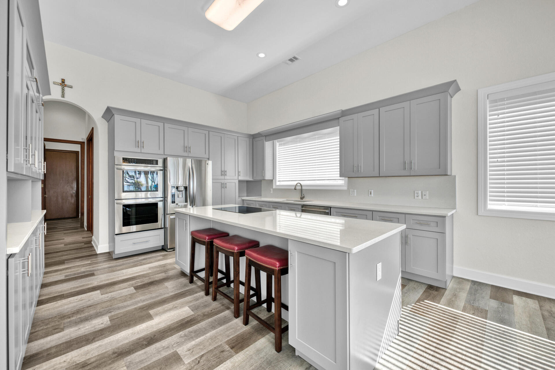 FOREST SHORES - Residential