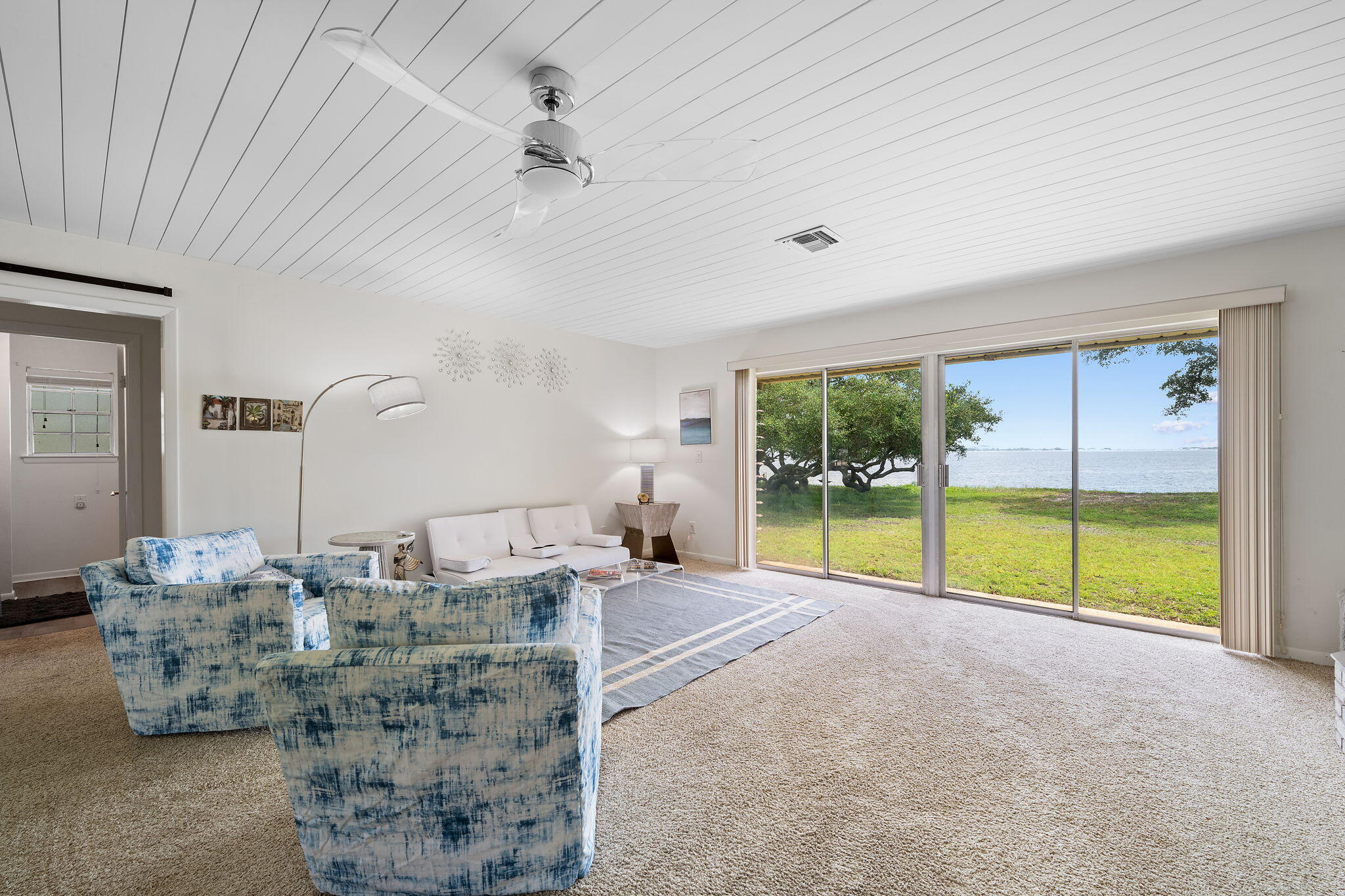 CRESCENT SHORES - Residential