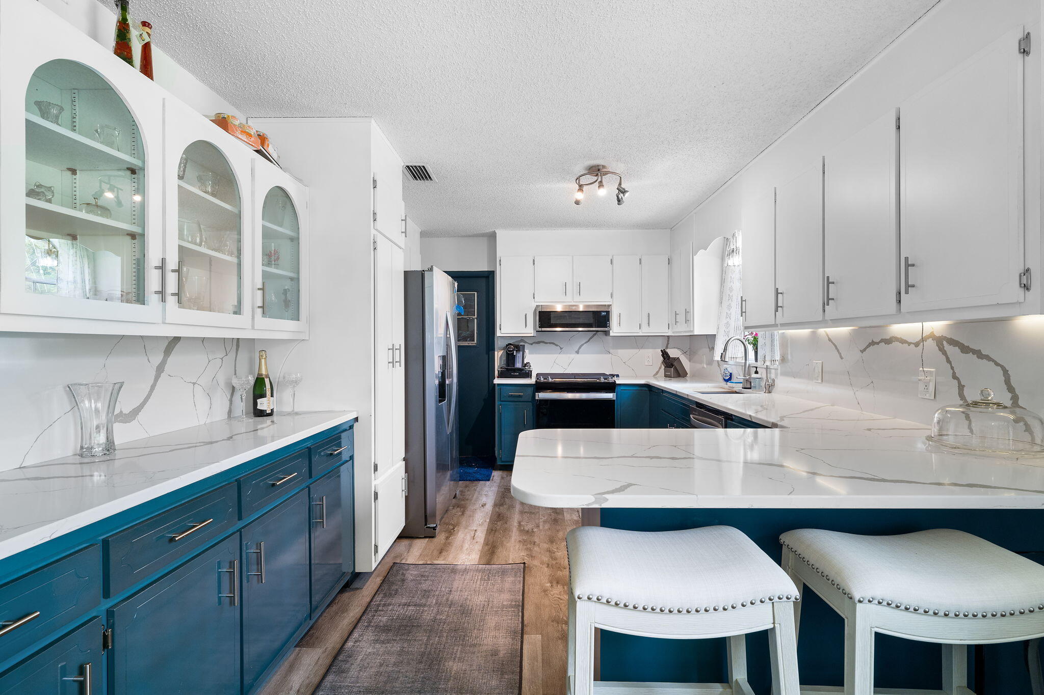 CRESCENT SHORES - Residential