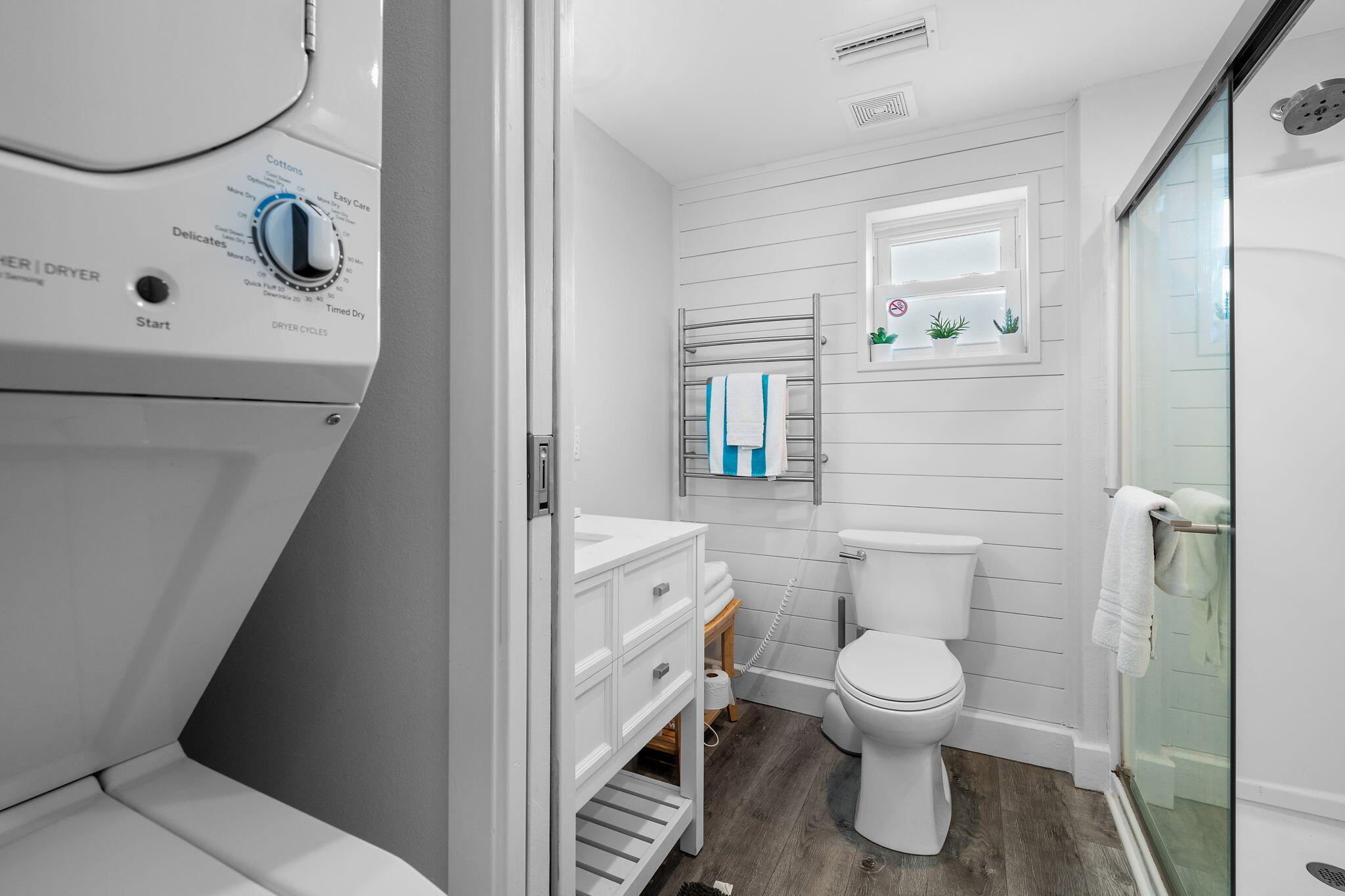 CRESCENT SHORES - Residential