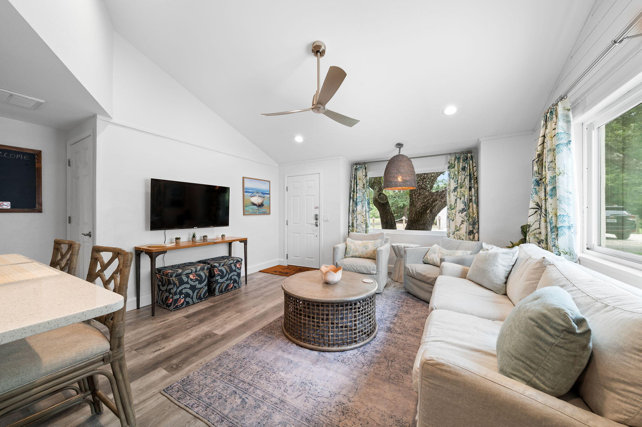 CRESCENT SHORES - Residential