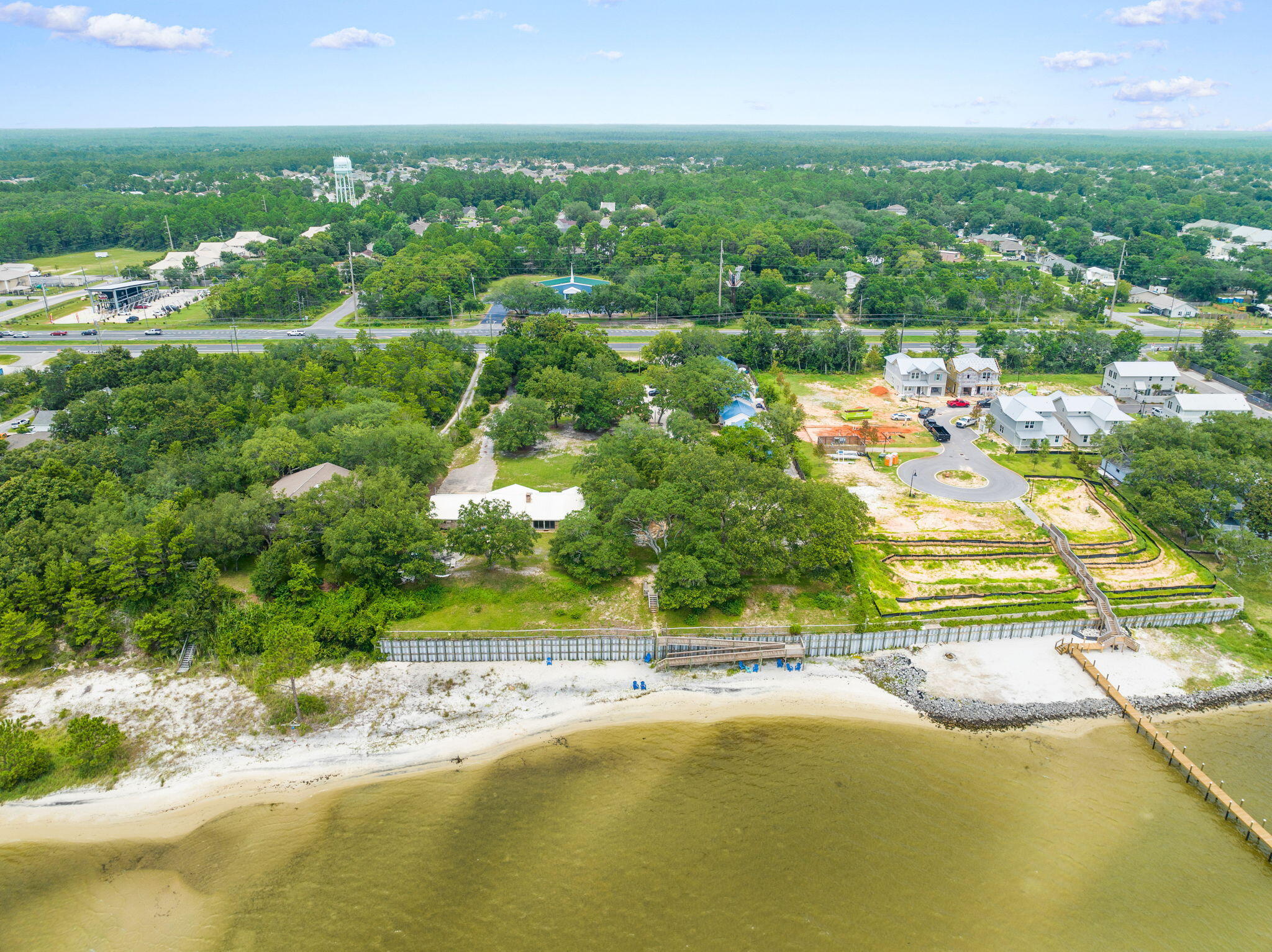 CRESCENT SHORES - Residential