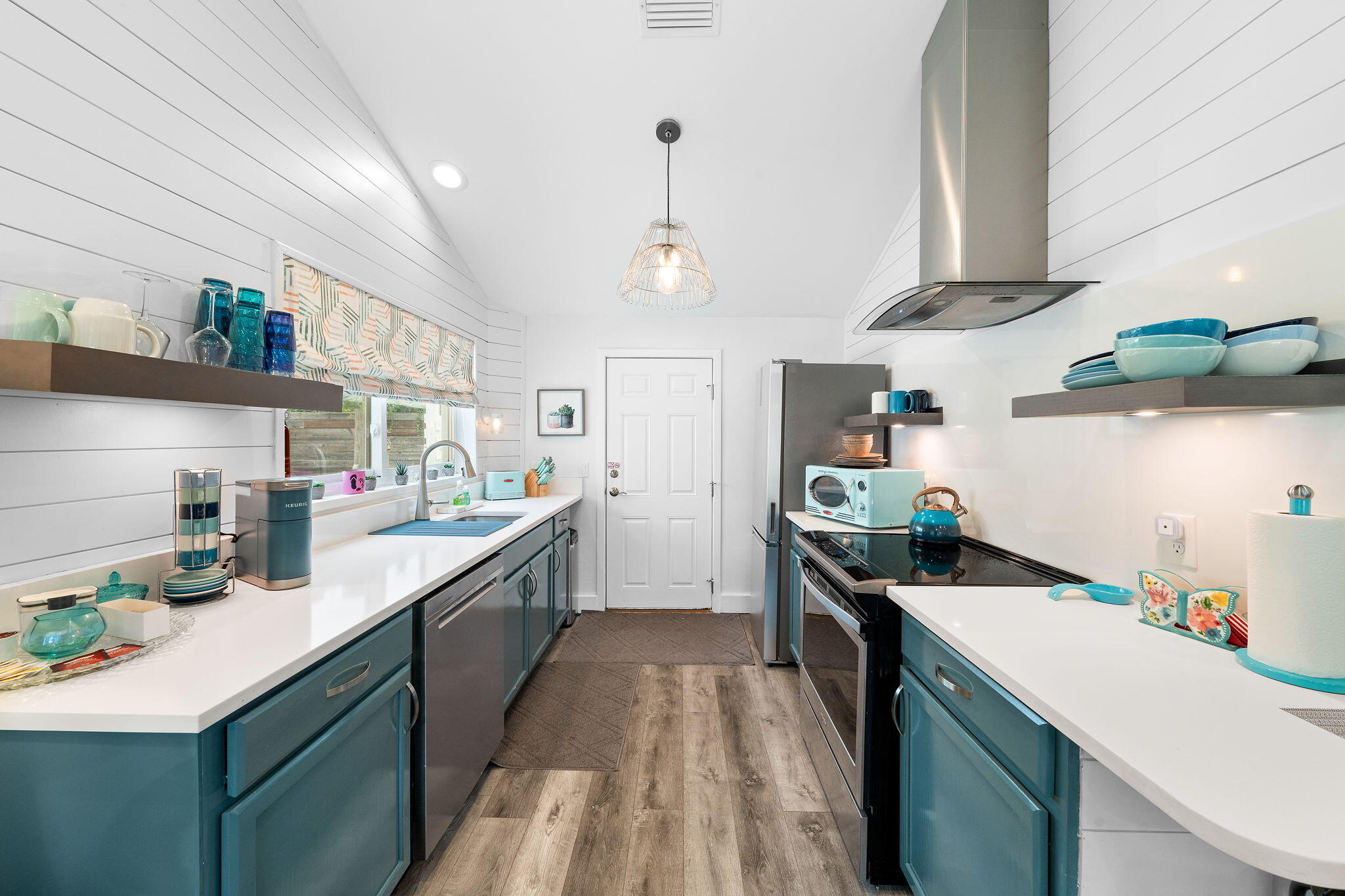 CRESCENT SHORES - Residential