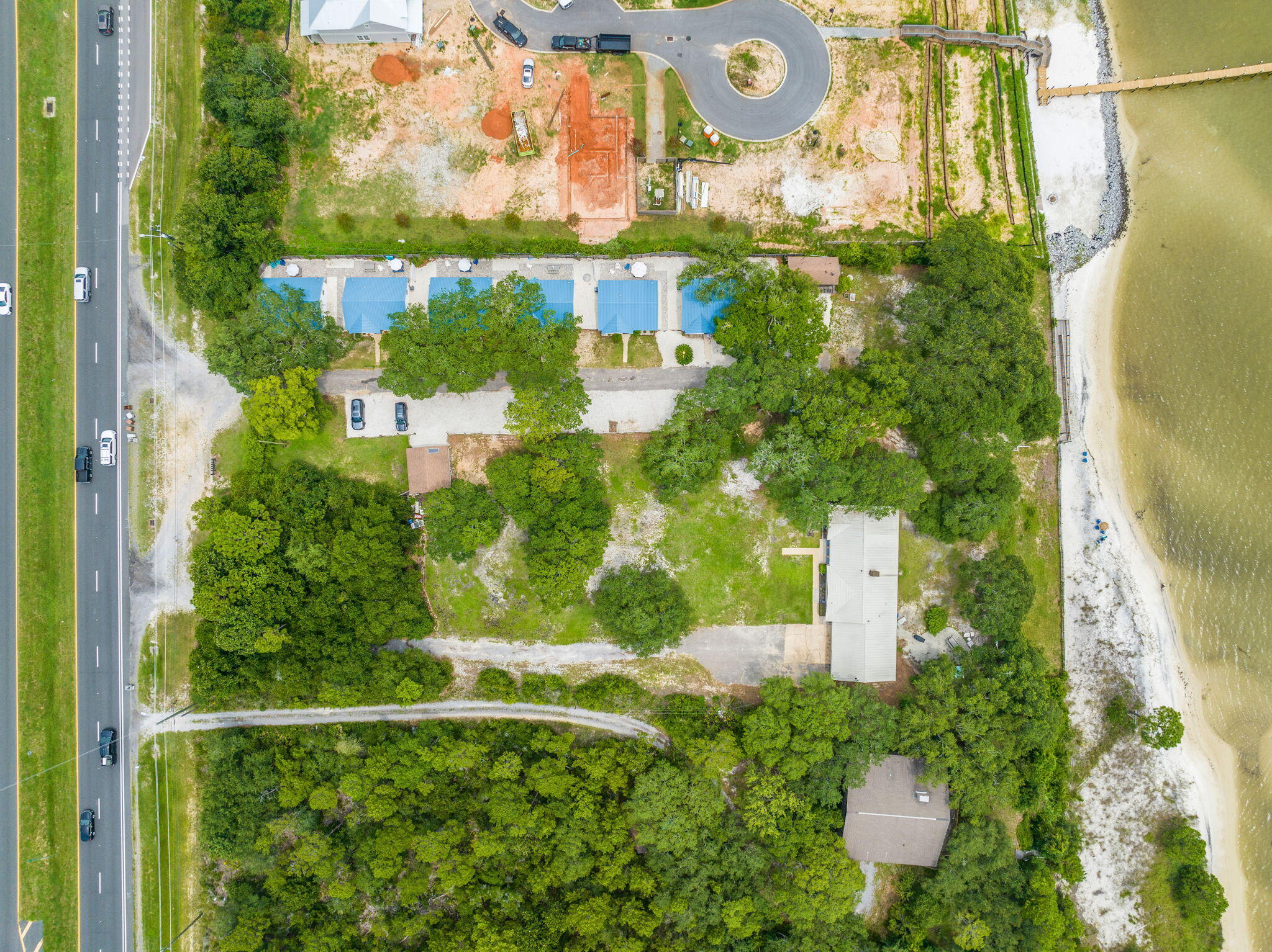 CRESCENT SHORES - Residential