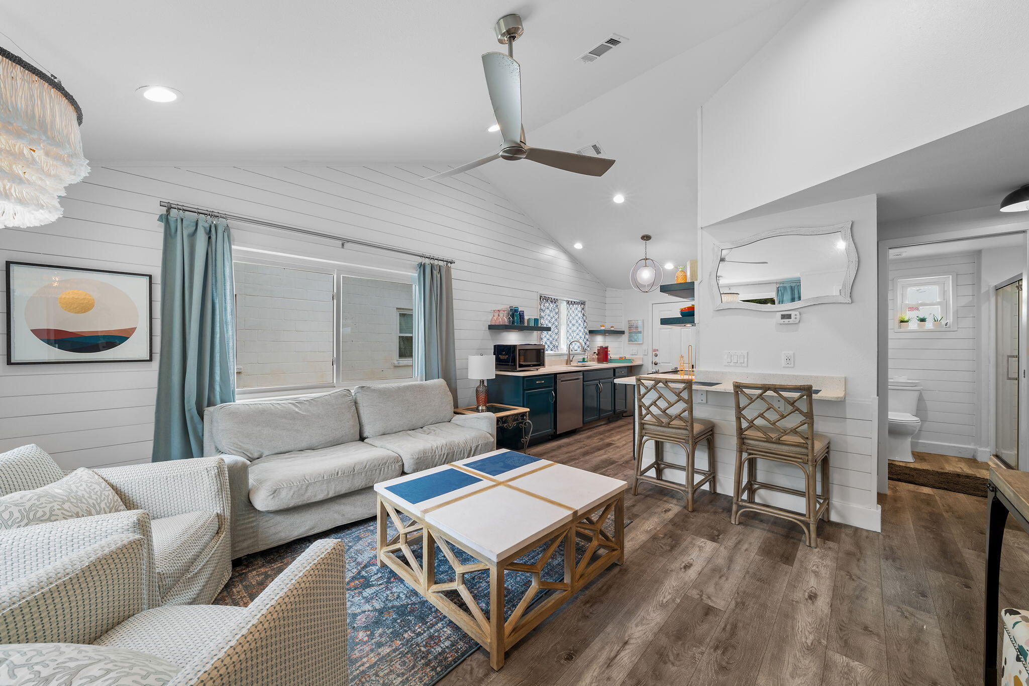 CRESCENT SHORES - Residential