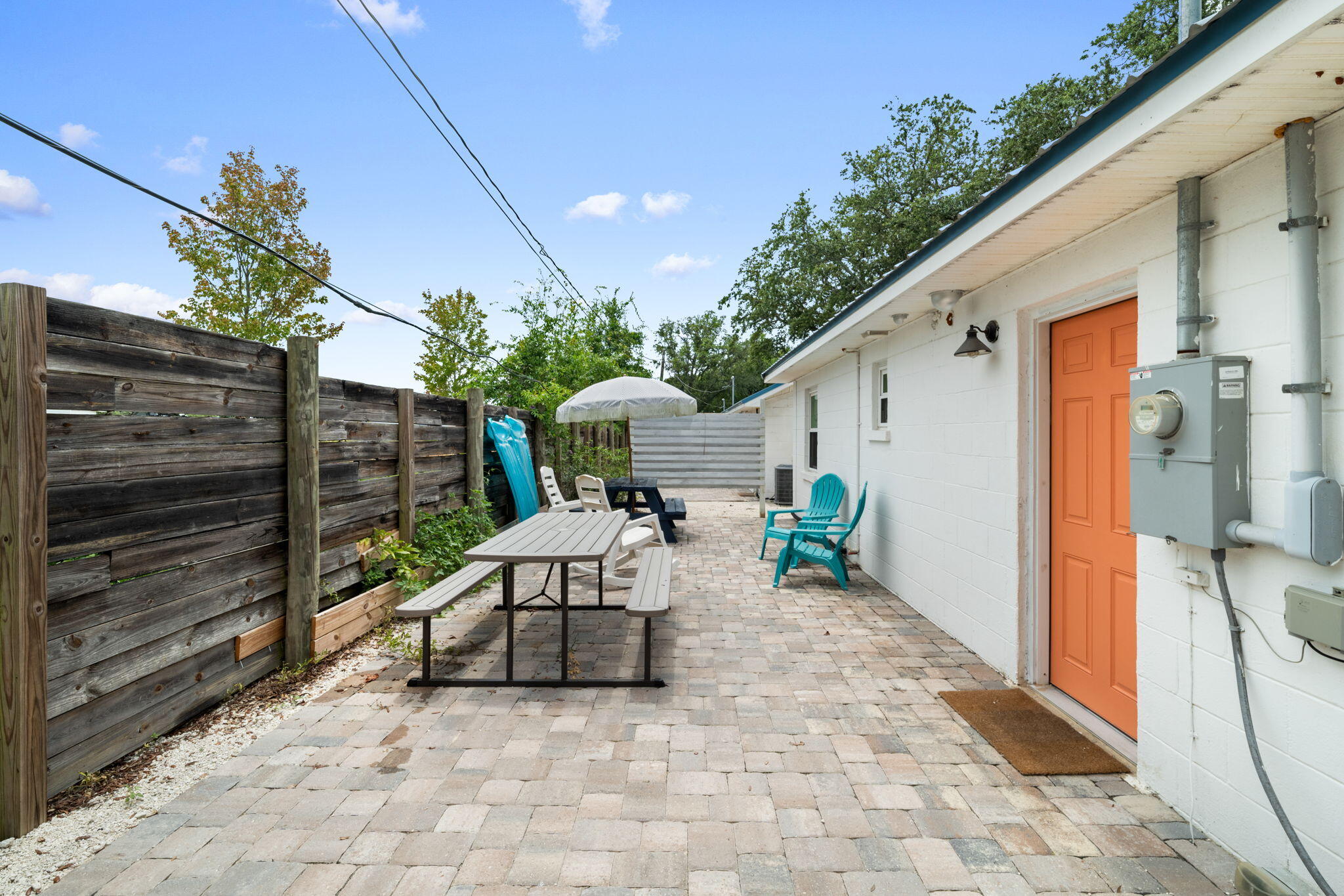 CRESCENT SHORES - Residential
