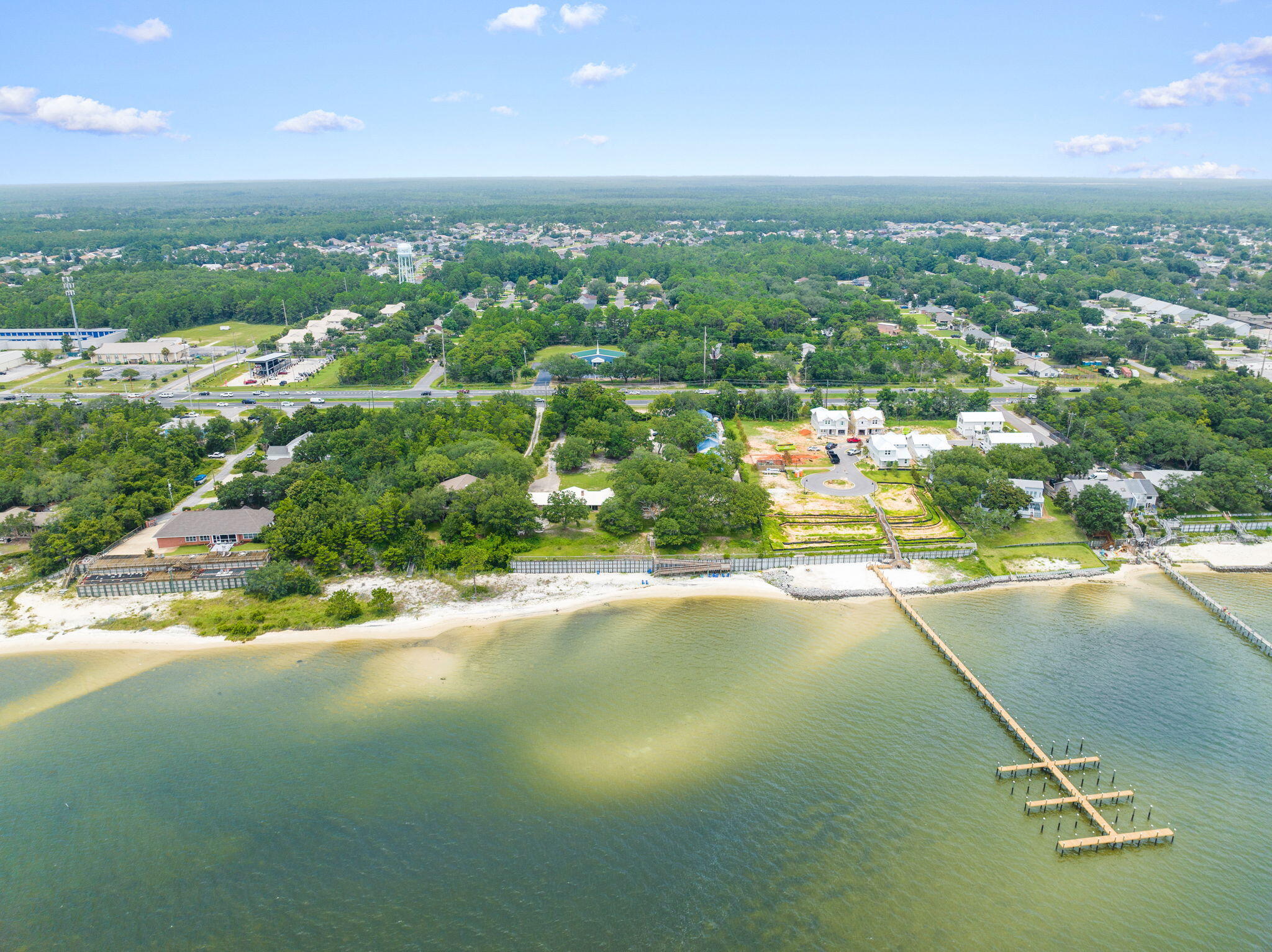 CRESCENT SHORES - Residential