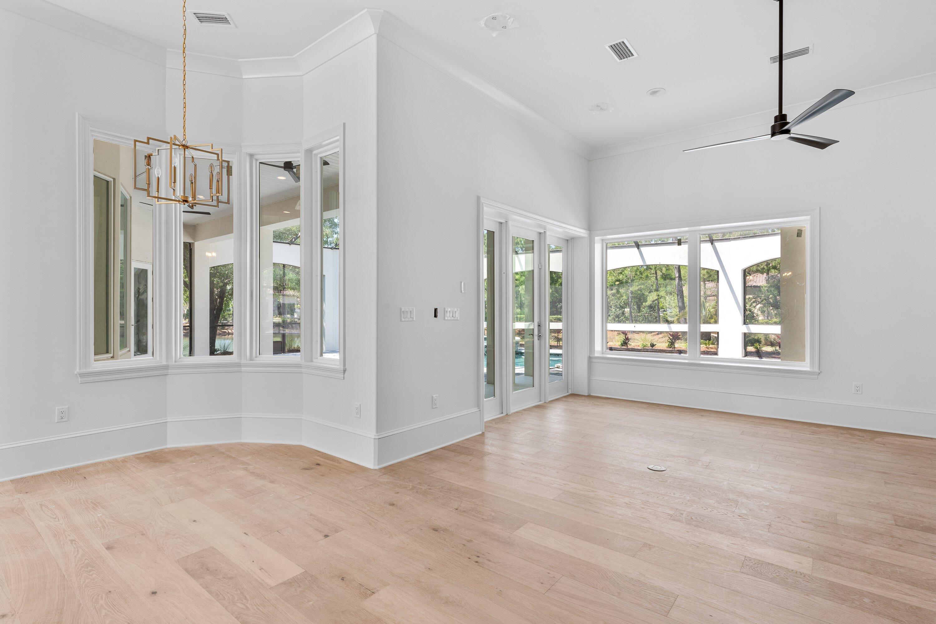 BURNT PINE - Residential