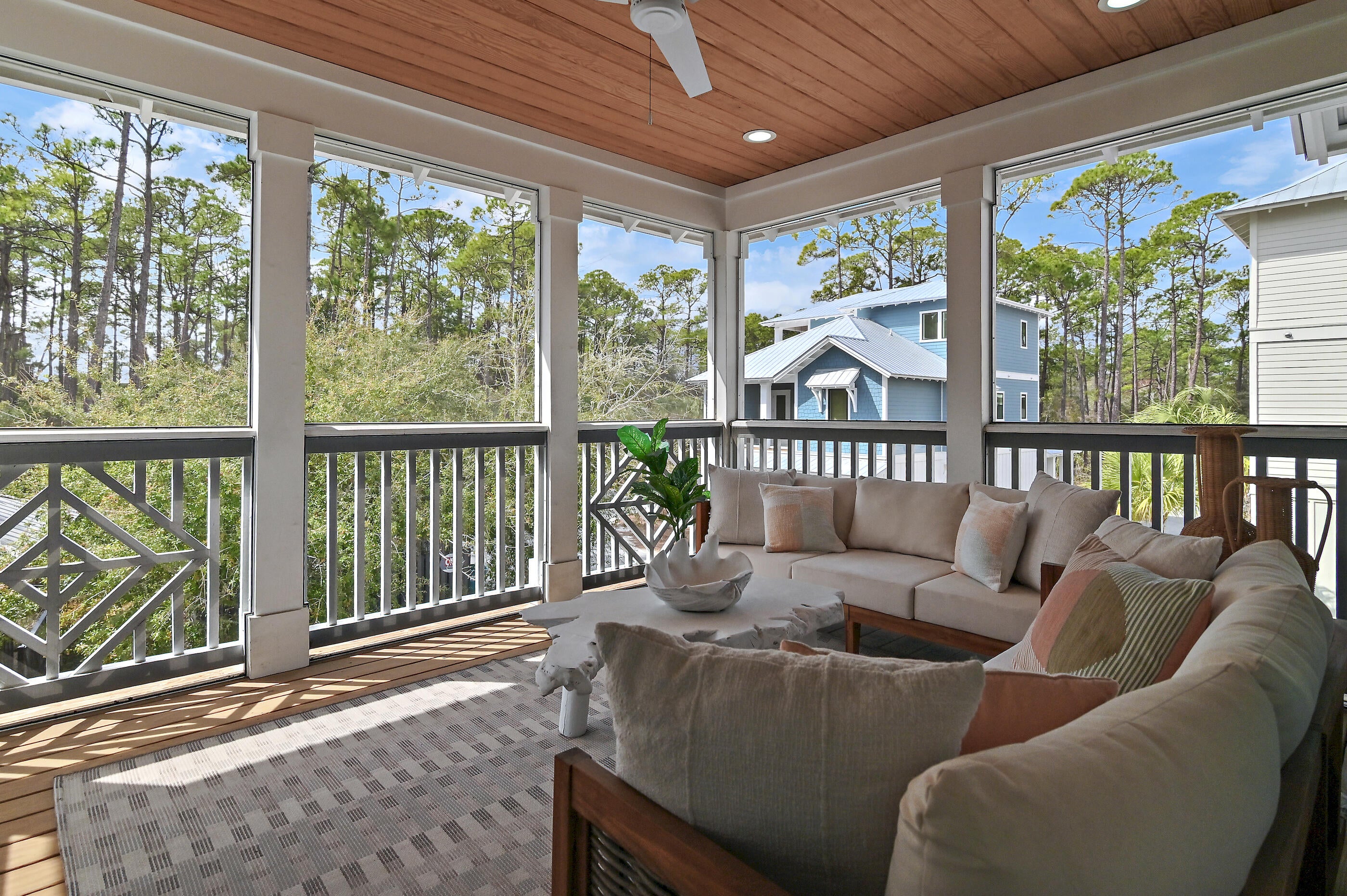 TREETOP S/D - Residential