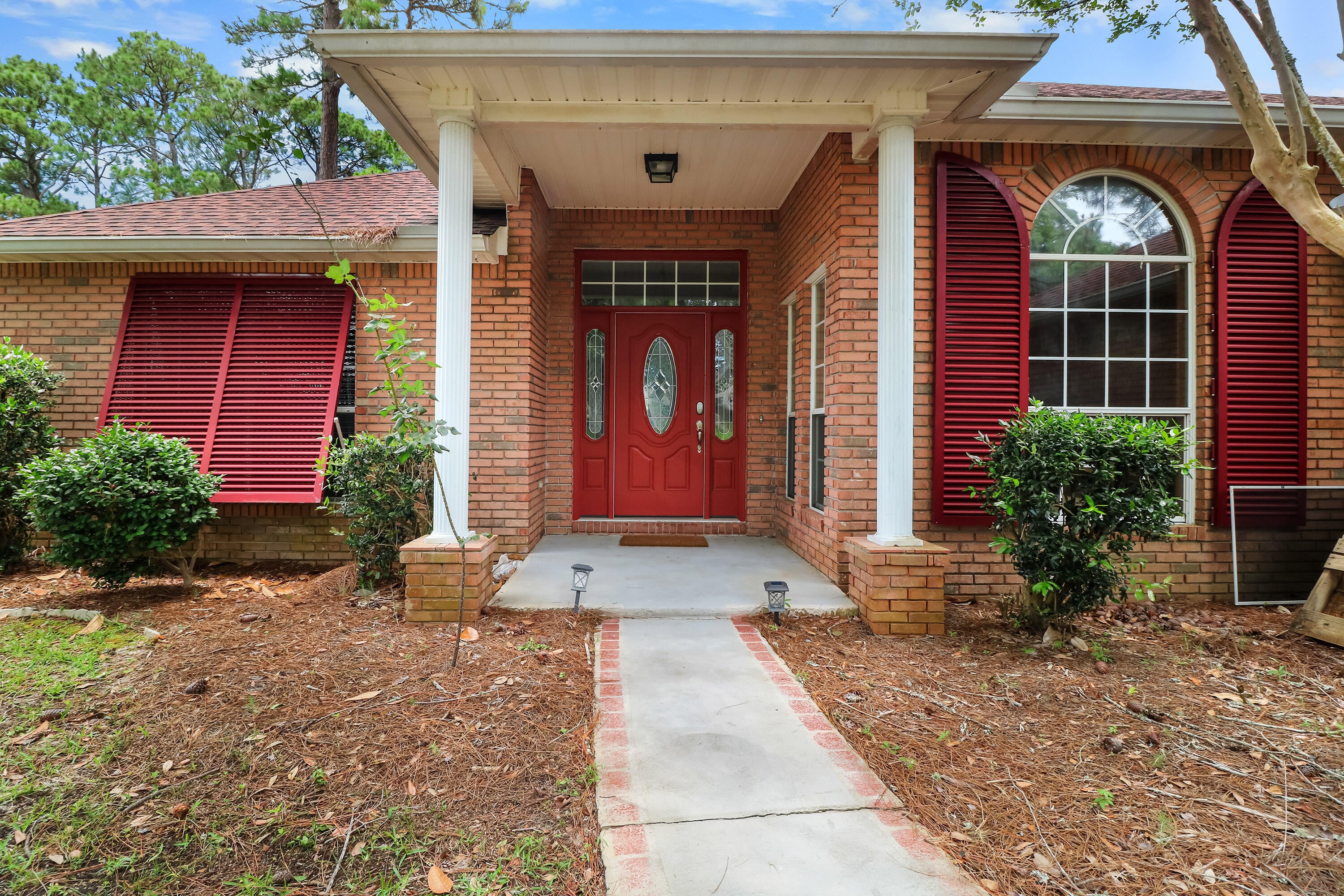 Welcome to Indian Bayou, one of the coveted neighborhoods in Destin. Plenty of room for you and your family with 3 bedrooms, large kitchen, large living room, perfect sized yard with a pool. Mature trees providing shade to the front of the home, large driveway and vinyl fence. Priced to add all your personal touches and upgrades!