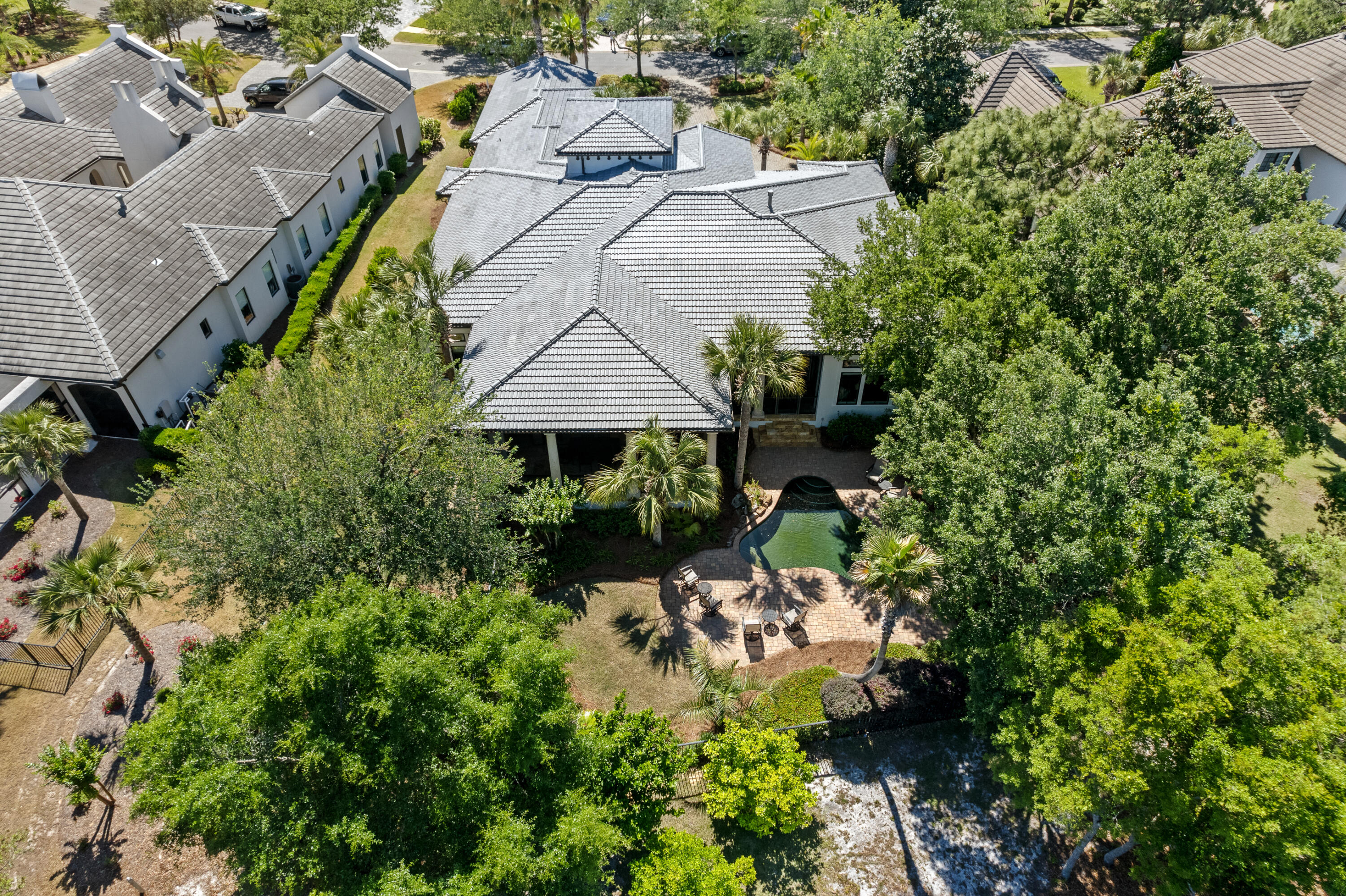 BURNT PINE - Residential
