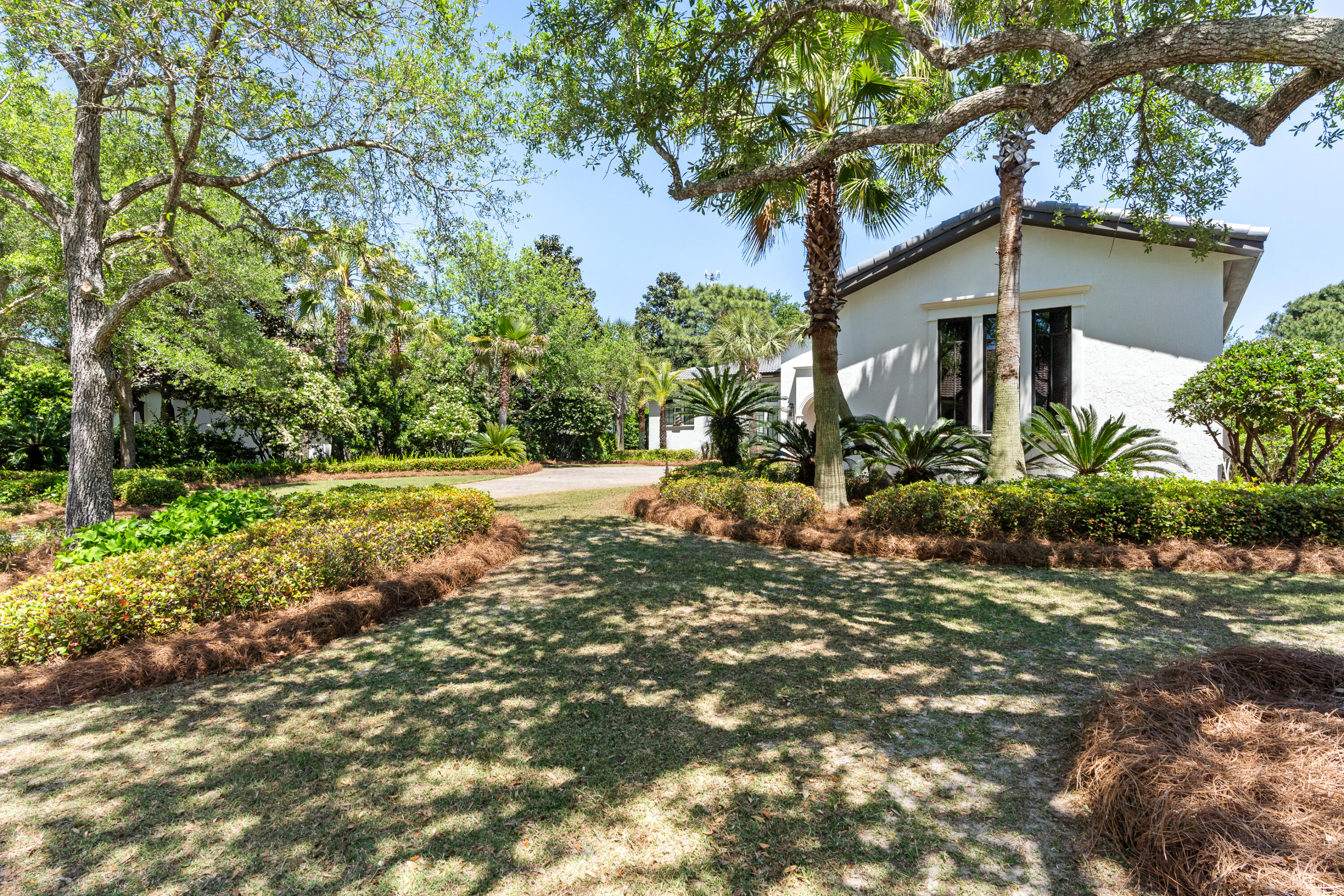 BURNT PINE - Residential