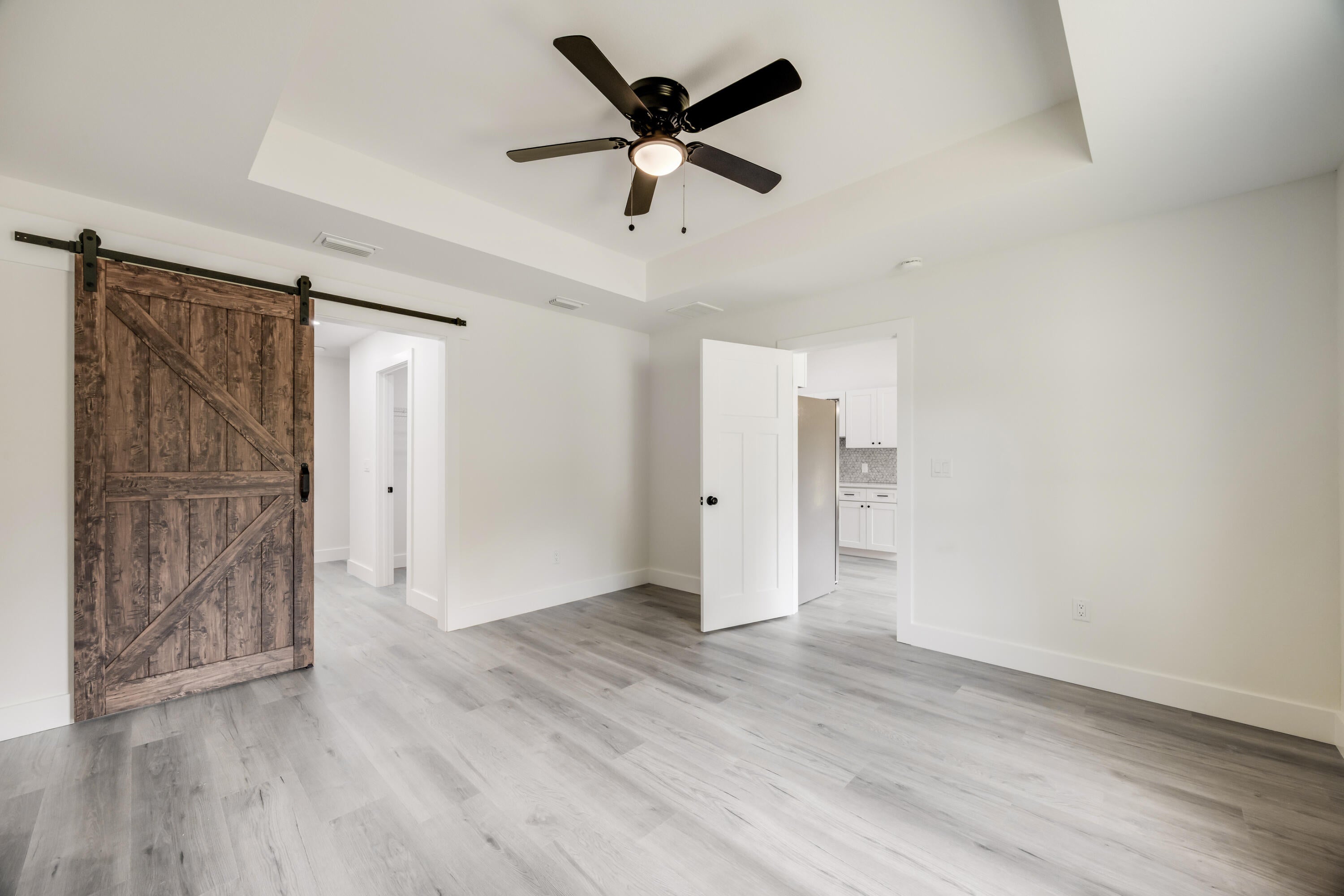 MORRIS ADD CRESTVIEW LOTS 68,69 & 70 BLK 21 - Residential