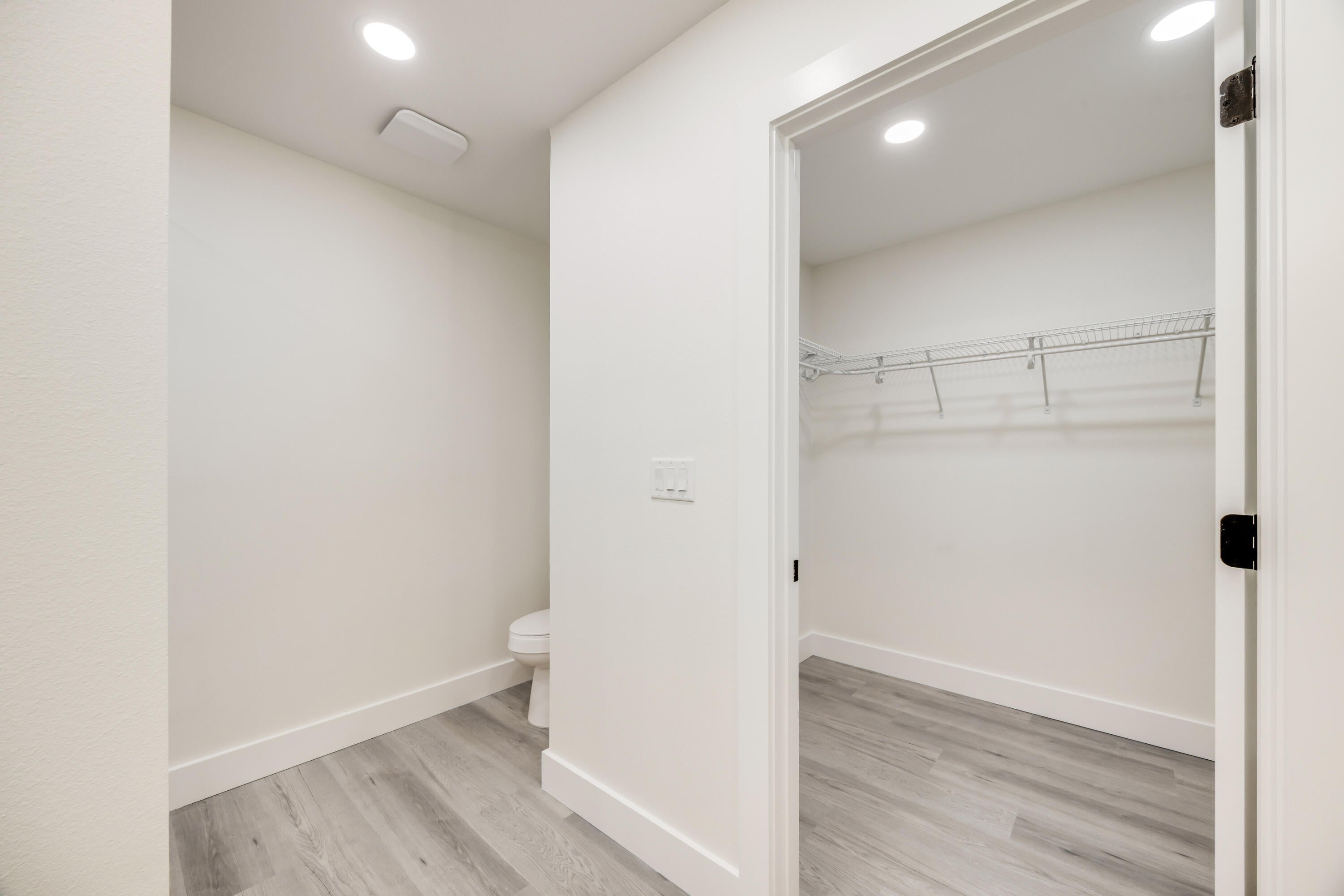 MORRIS ADD CRESTVIEW LOTS 68,69 & 70 BLK 21 - Residential