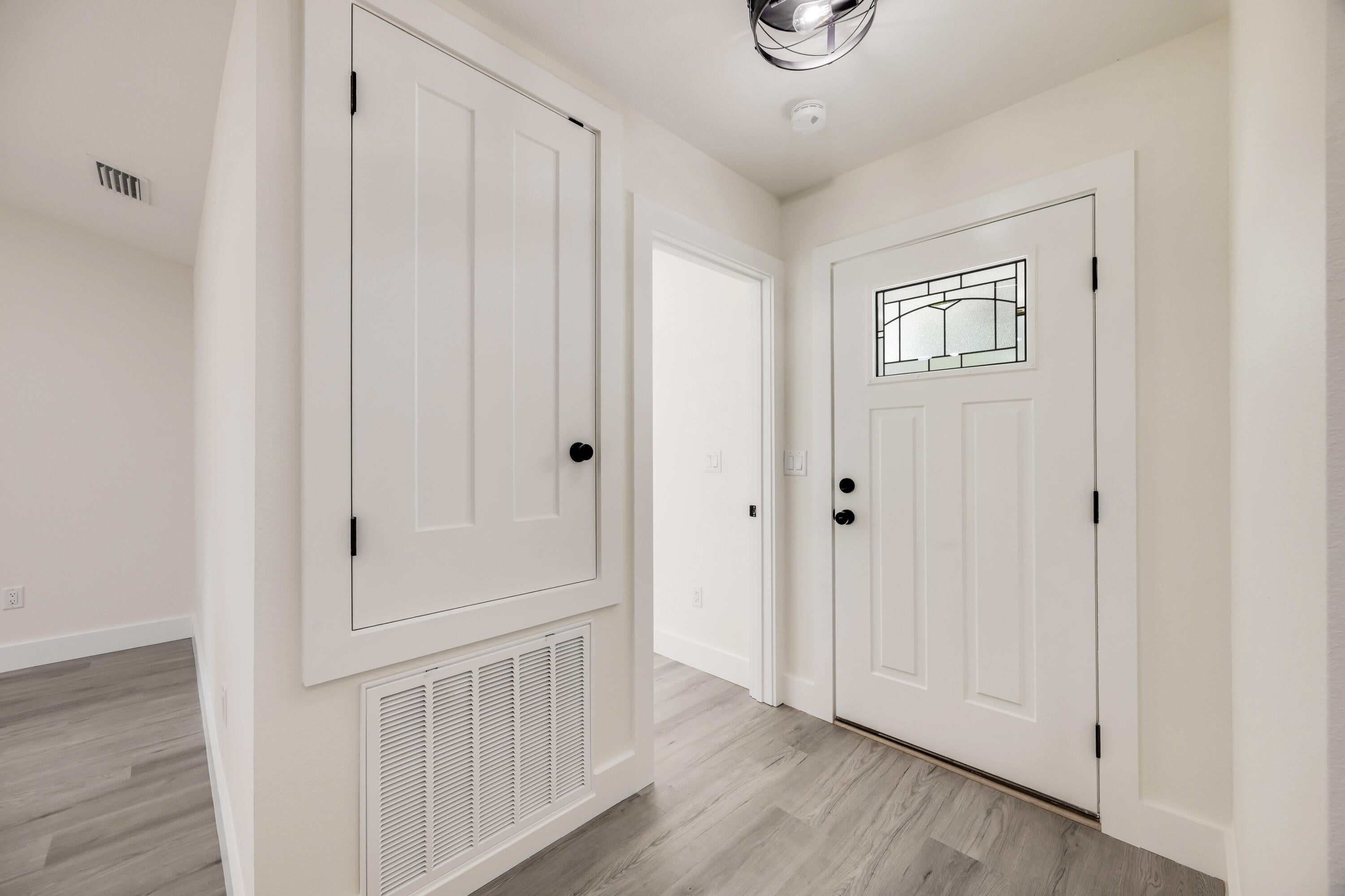 MORRIS ADD CRESTVIEW LOTS 68,69 & 70 BLK 21 - Residential