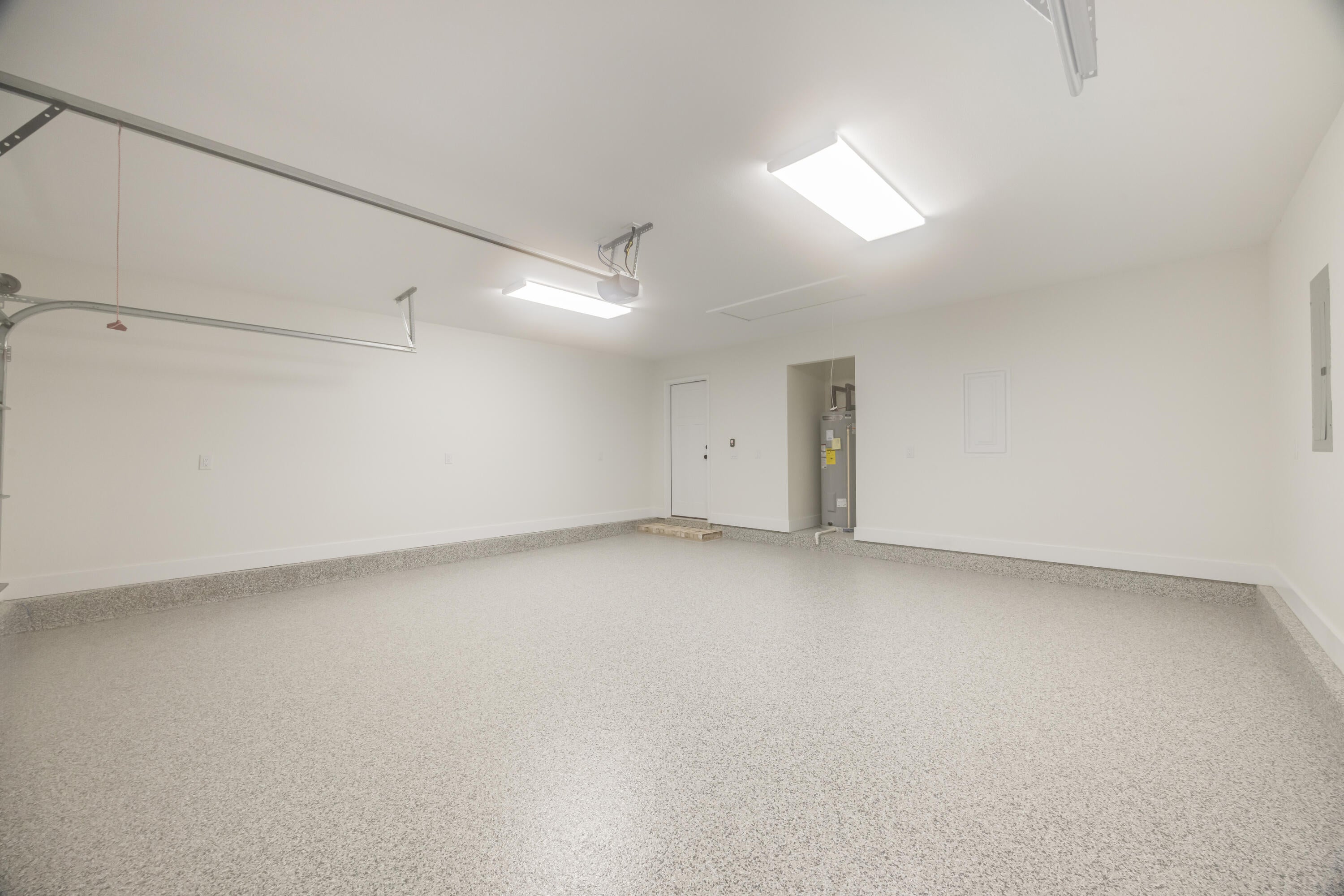 MORRIS ADD CRESTVIEW LOTS 68,69 & 70 BLK 21 - Residential